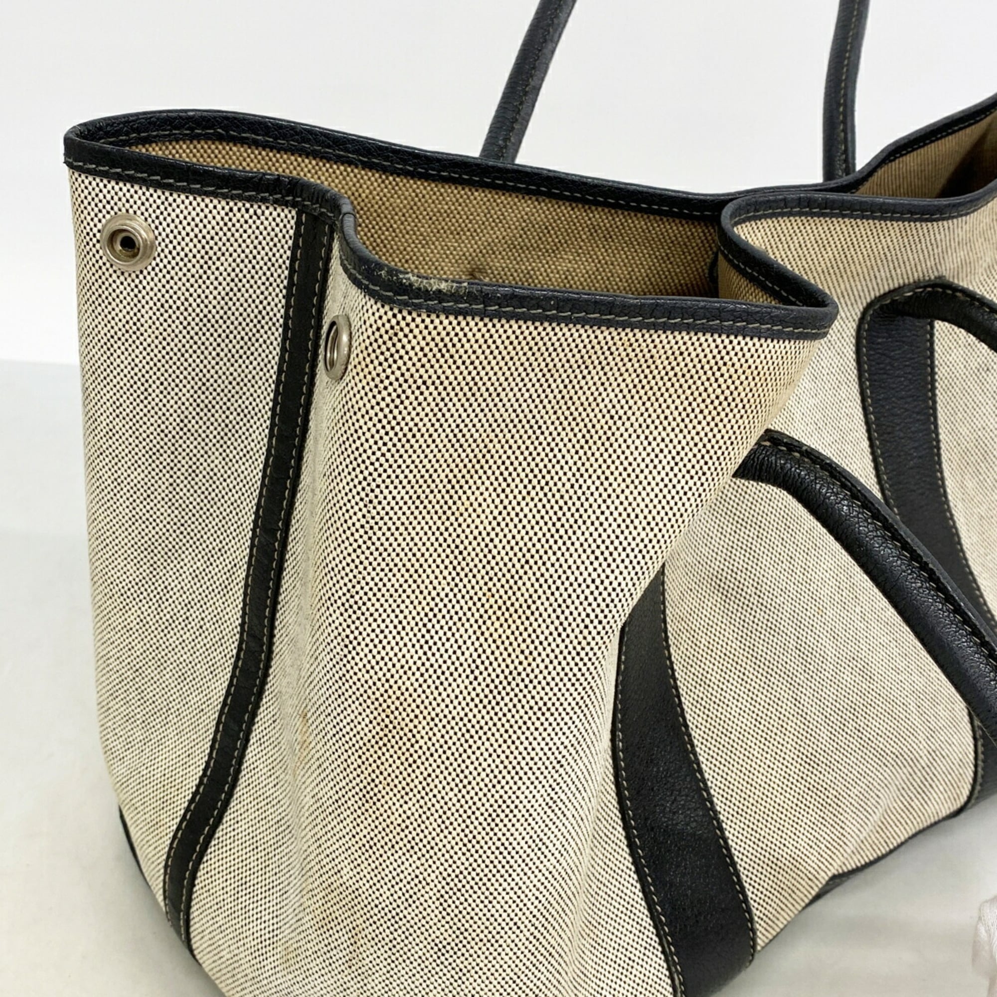 Hermes Black Toile H Tote Bag (Pre-Owned)