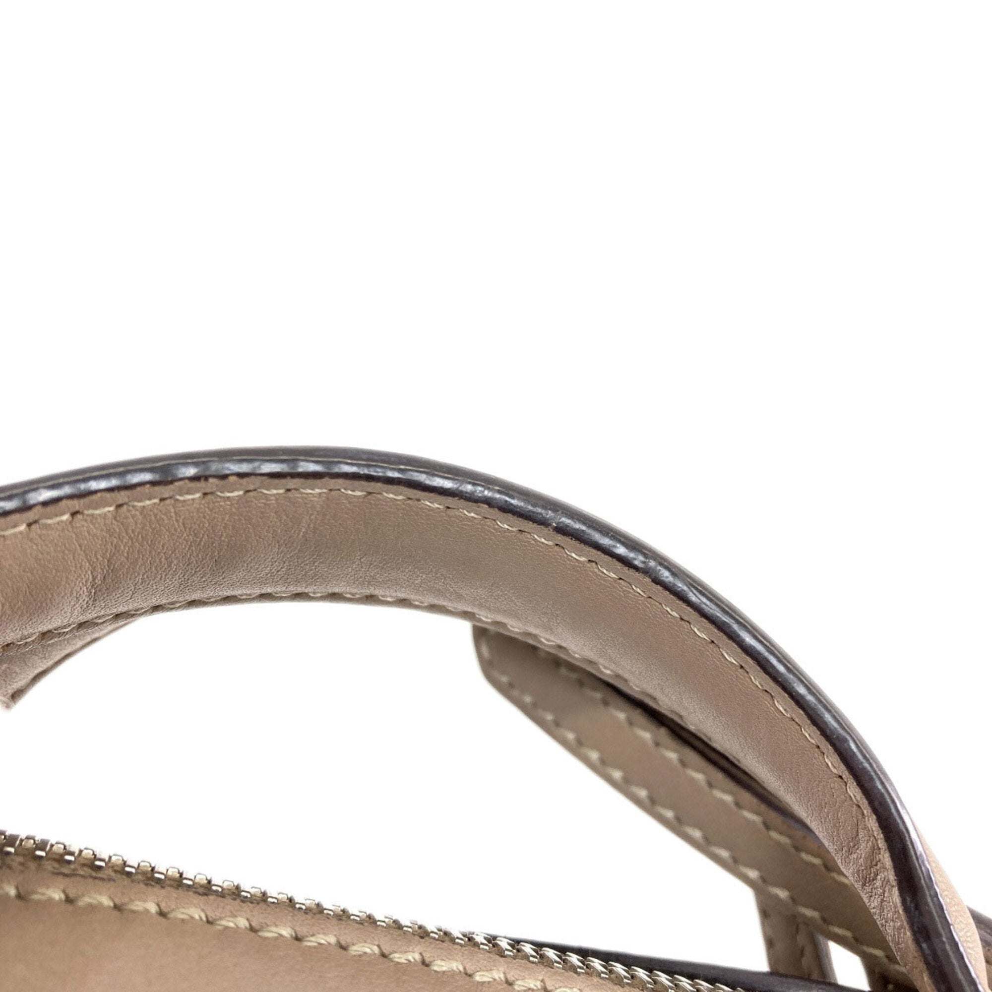 Fendi Grayish Leather Handbag (Pre-Owned)