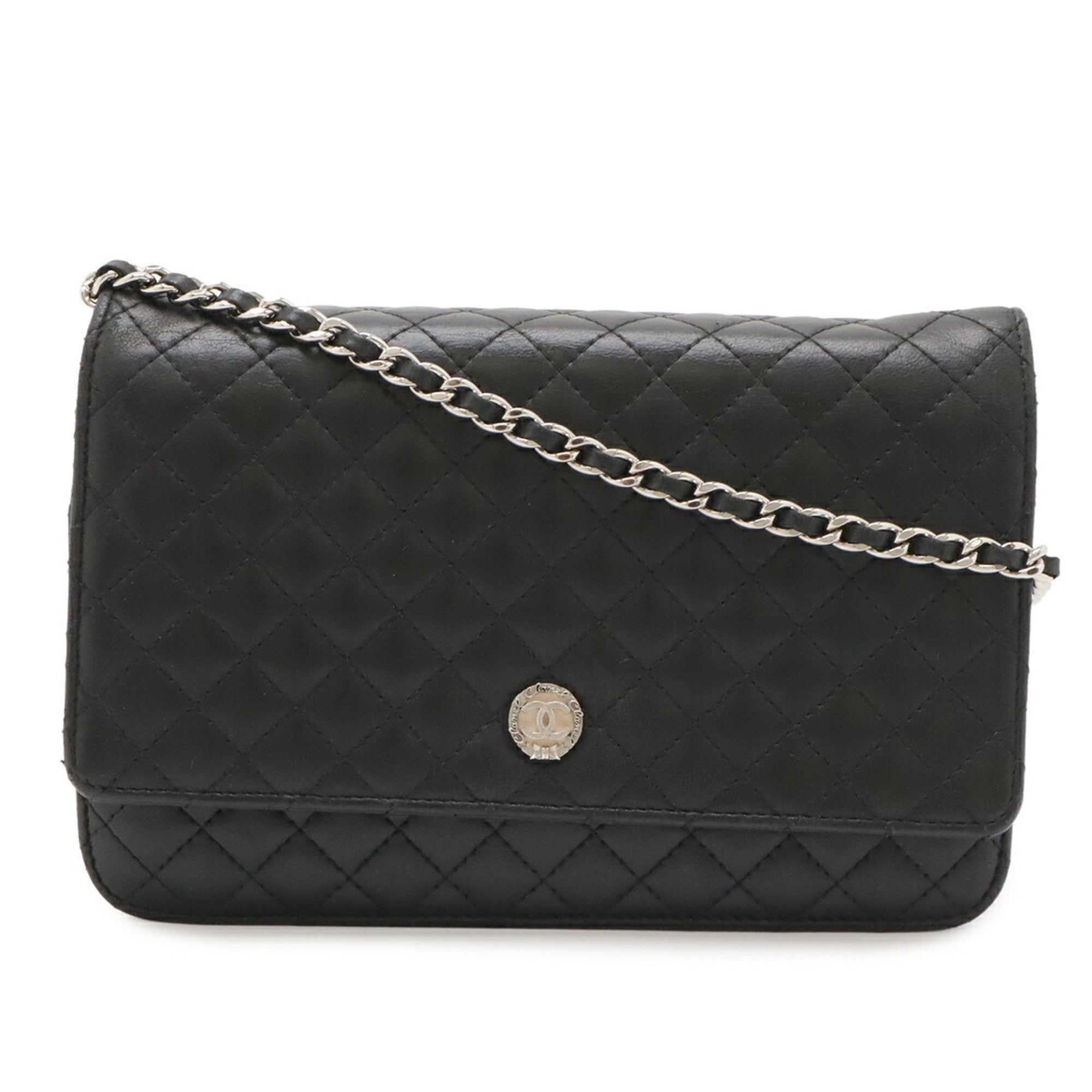 Chanel Black Leather Pochette Shoulder Bag (Pre-Owned)