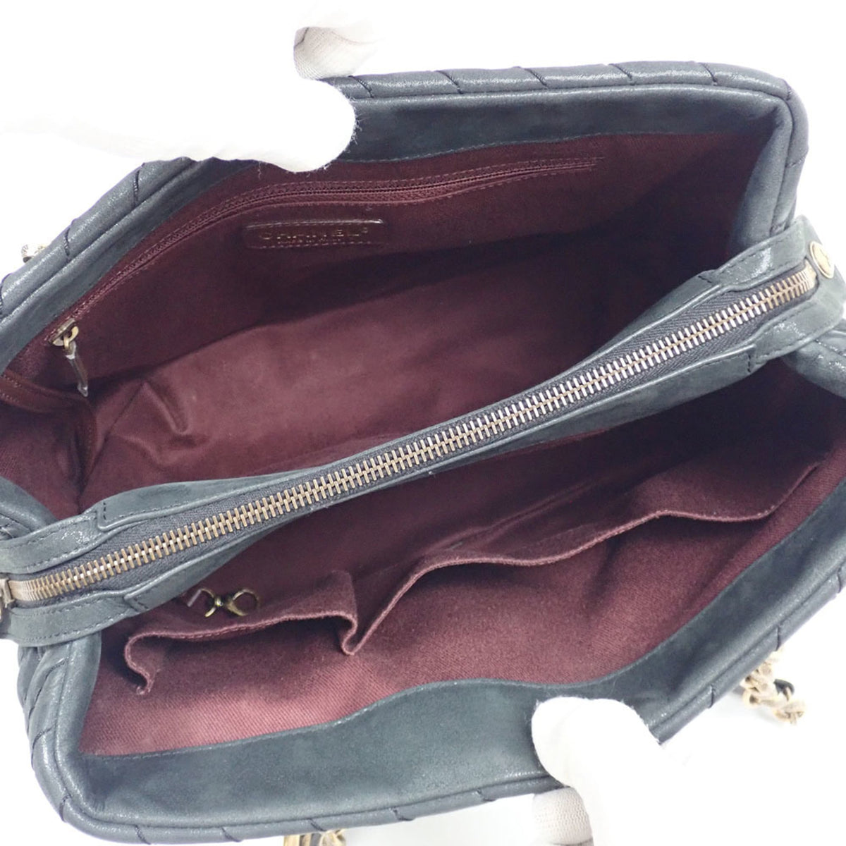 Chanel Black Leather Tote Bag (Pre-Owned)
