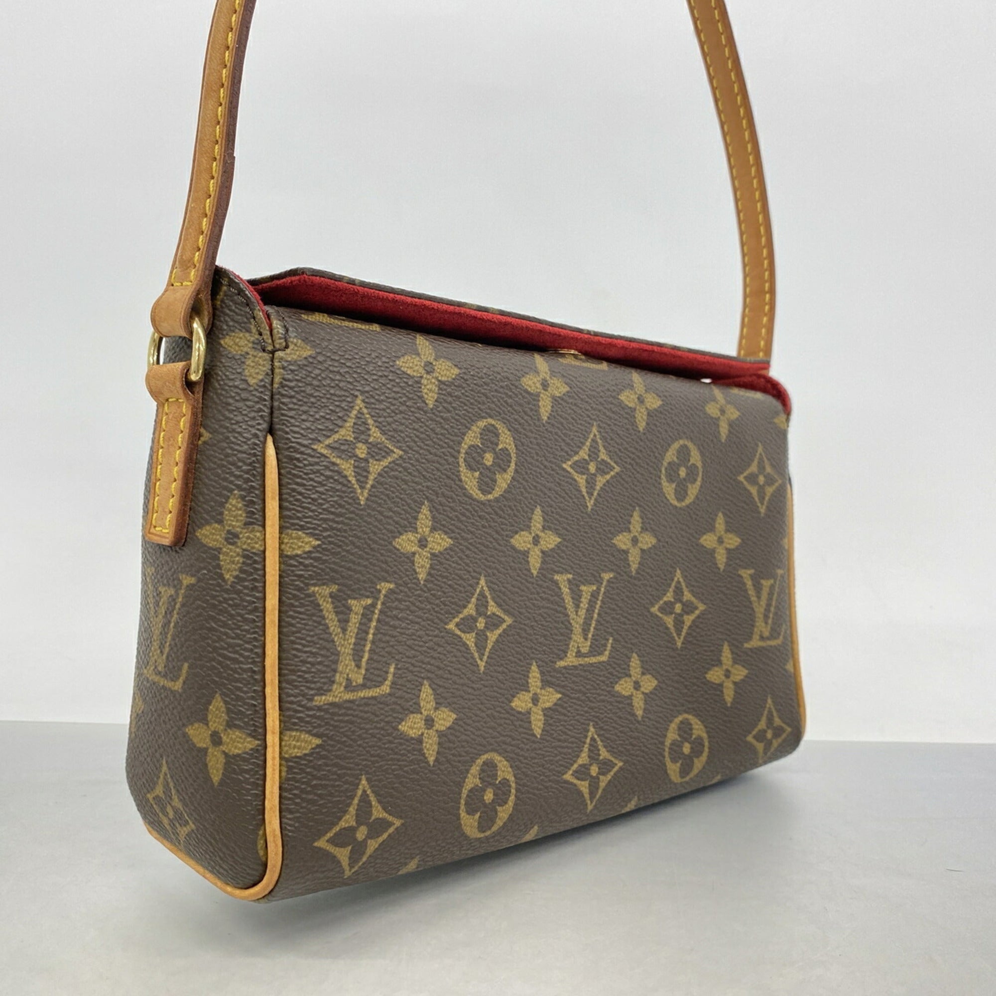 Louis Vuitton Brown Handbag (Pre-Owned)