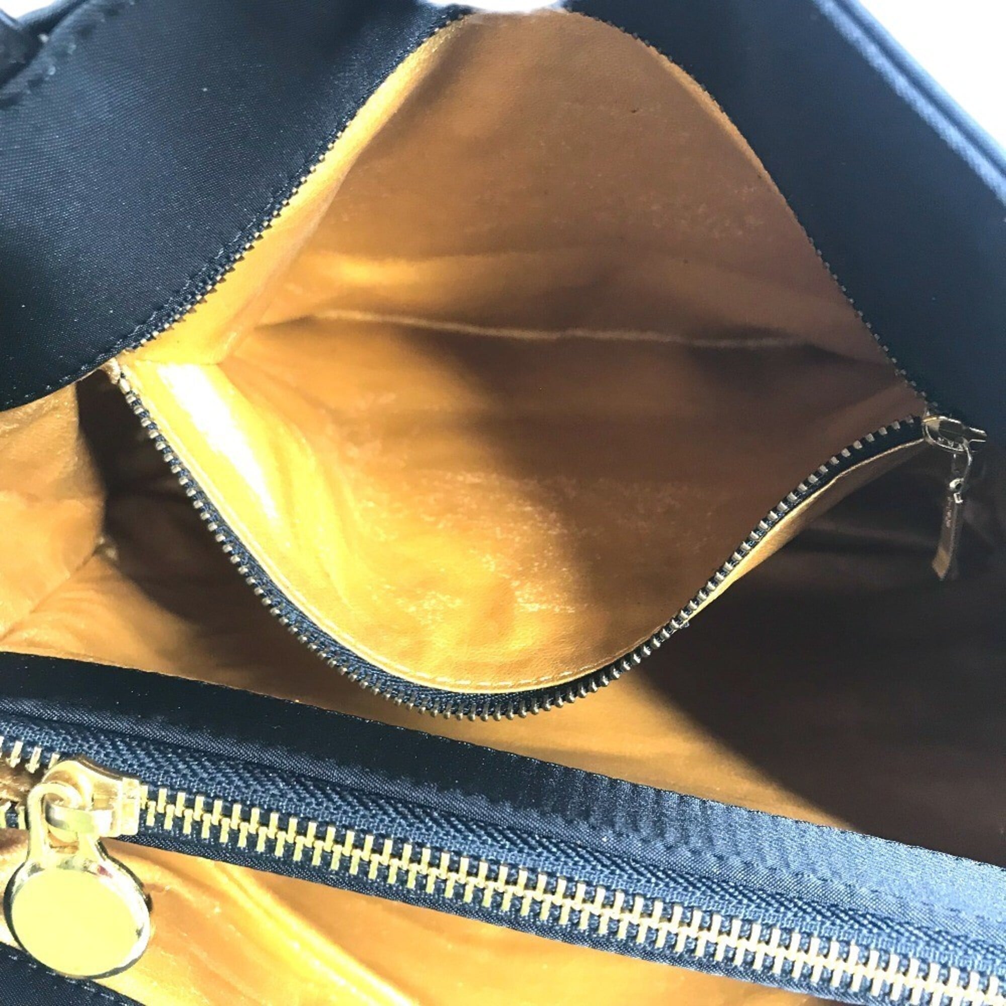 Versace Black Nylon Handbag Shoulder Bag (Pre-Owned)