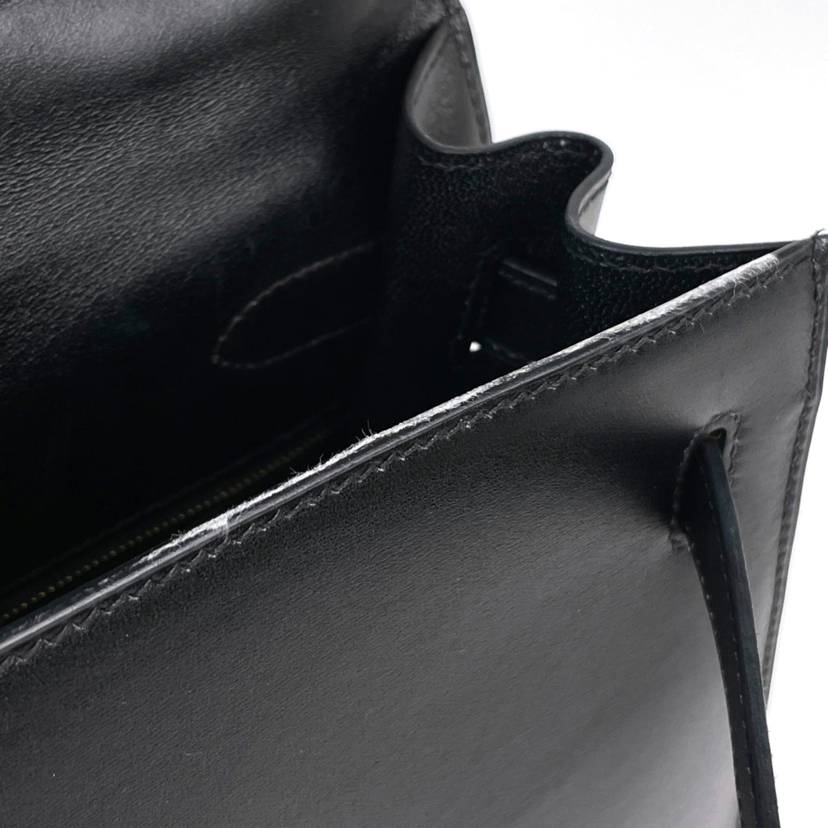 Hermes Kelly Black Box Calf Leather Handbag (Pre-Owned)