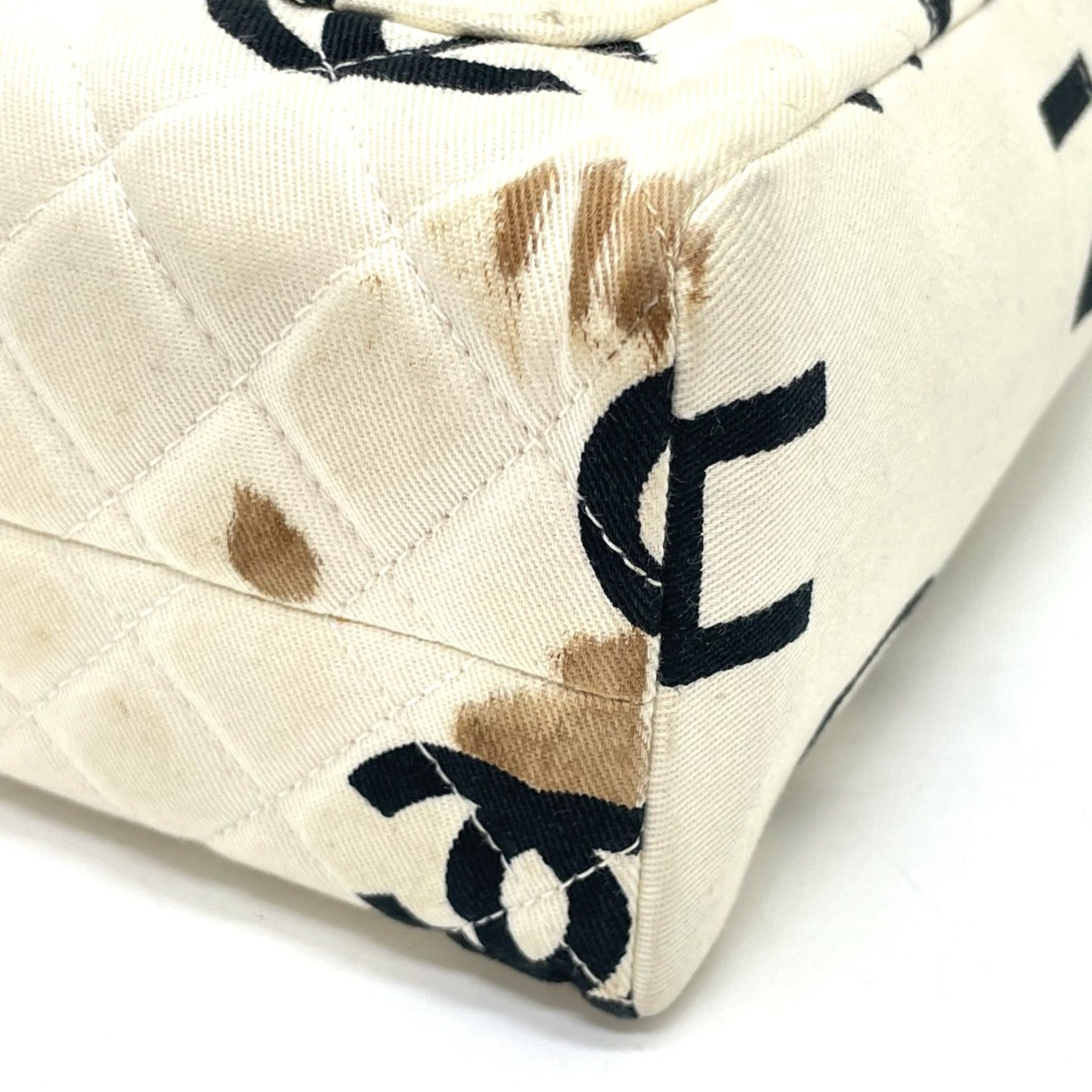 Chanel White Cotton Handbag (Pre-Owned)