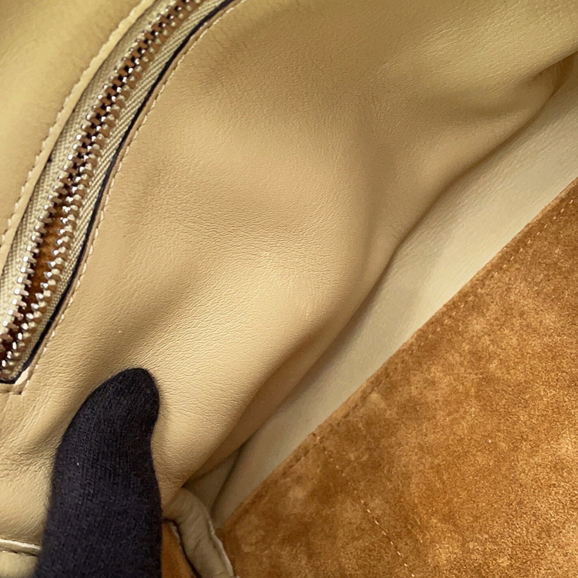 Loewe Beige Leather Handbag (Pre-Owned)