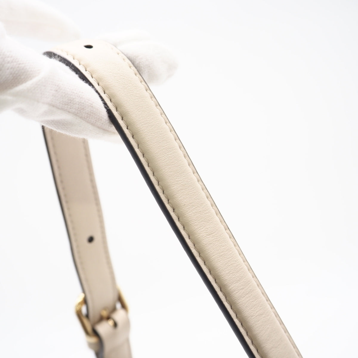 Fendi Beige White Leather Handbag (Pre-Owned)