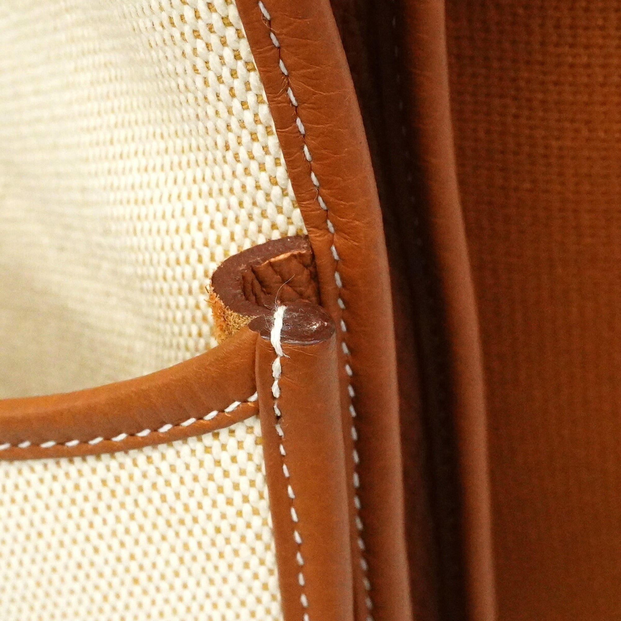 Hermes Gold Toile H Shoulder Bag (Pre-Owned)