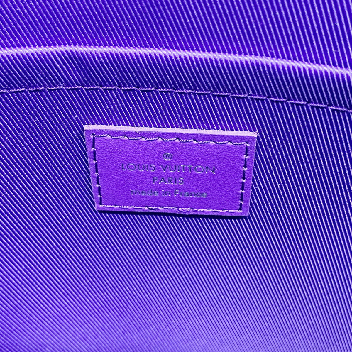 Louis Vuitton Brown Clutch Bag (Pre-Owned)