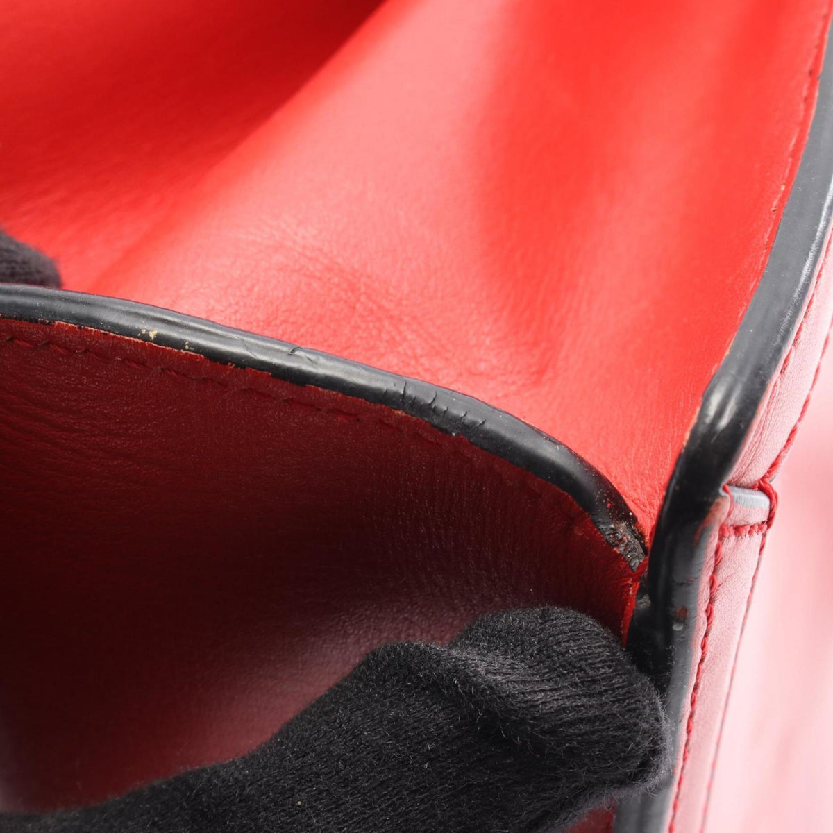 Loewe Red Color Leather Shoulder Bag (Pre-Owned)
