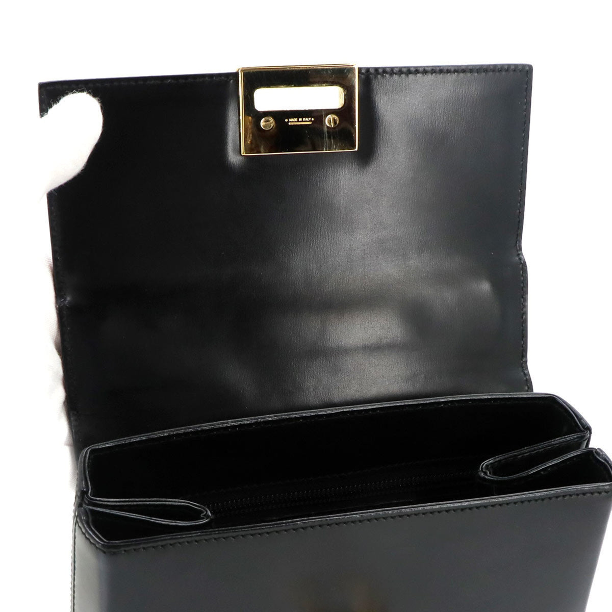Salvatore Ferragamo Black Leather Handbag (Pre-Owned)