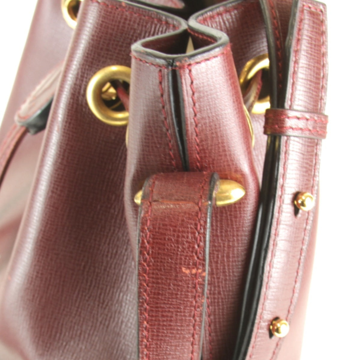 Cartier Red Color Leather Shoulder Bag (Pre-Owned)