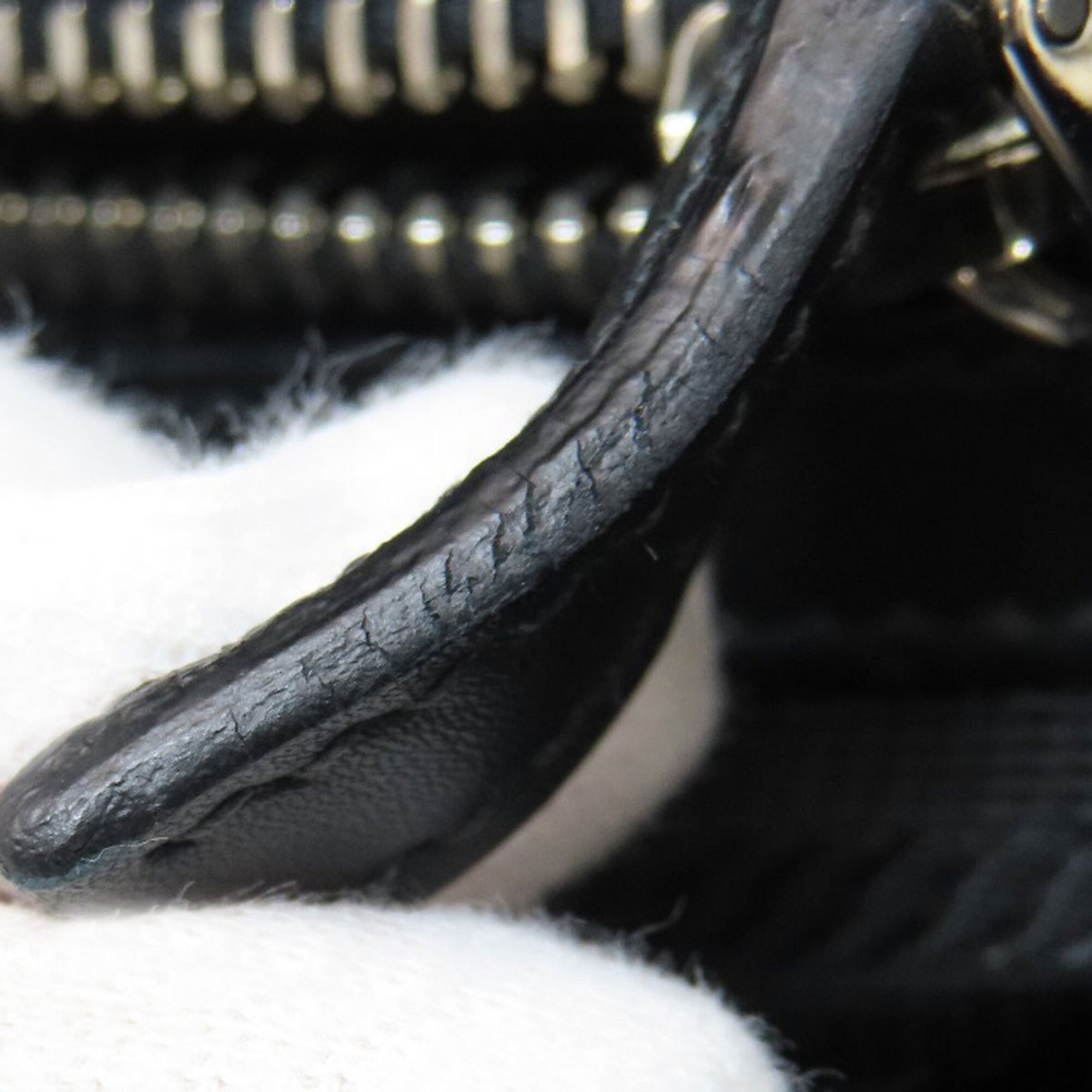 Prada Black Leather Boston Bag (Pre-Owned)