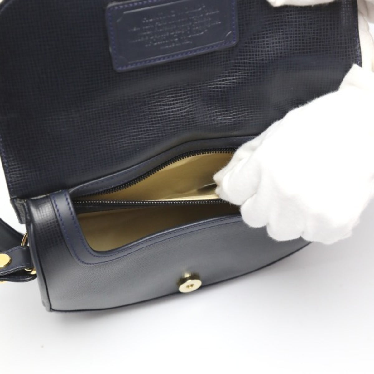 Hunting World Navy Shoulder Bag (Pre-Owned)