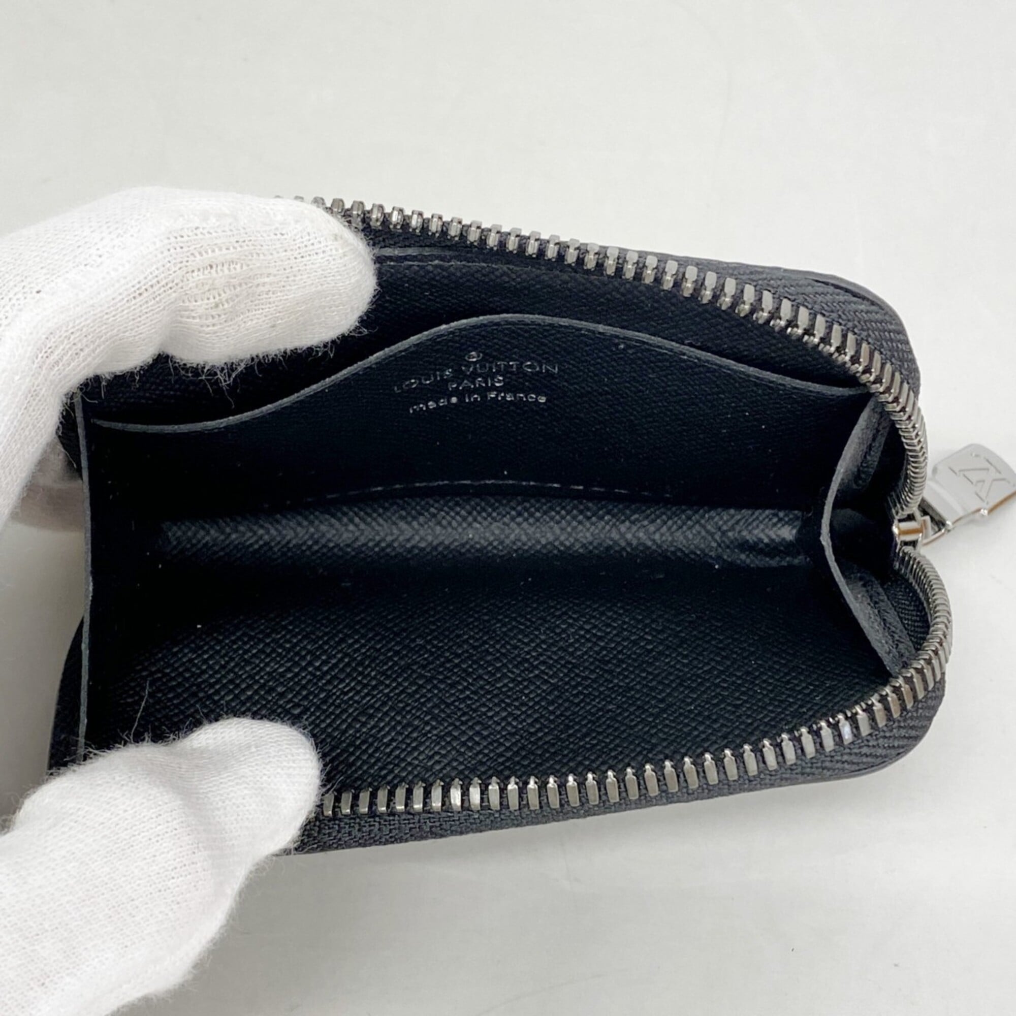 Louis Vuitton Black Coin Purse/Coin Case (Pre-Owned)