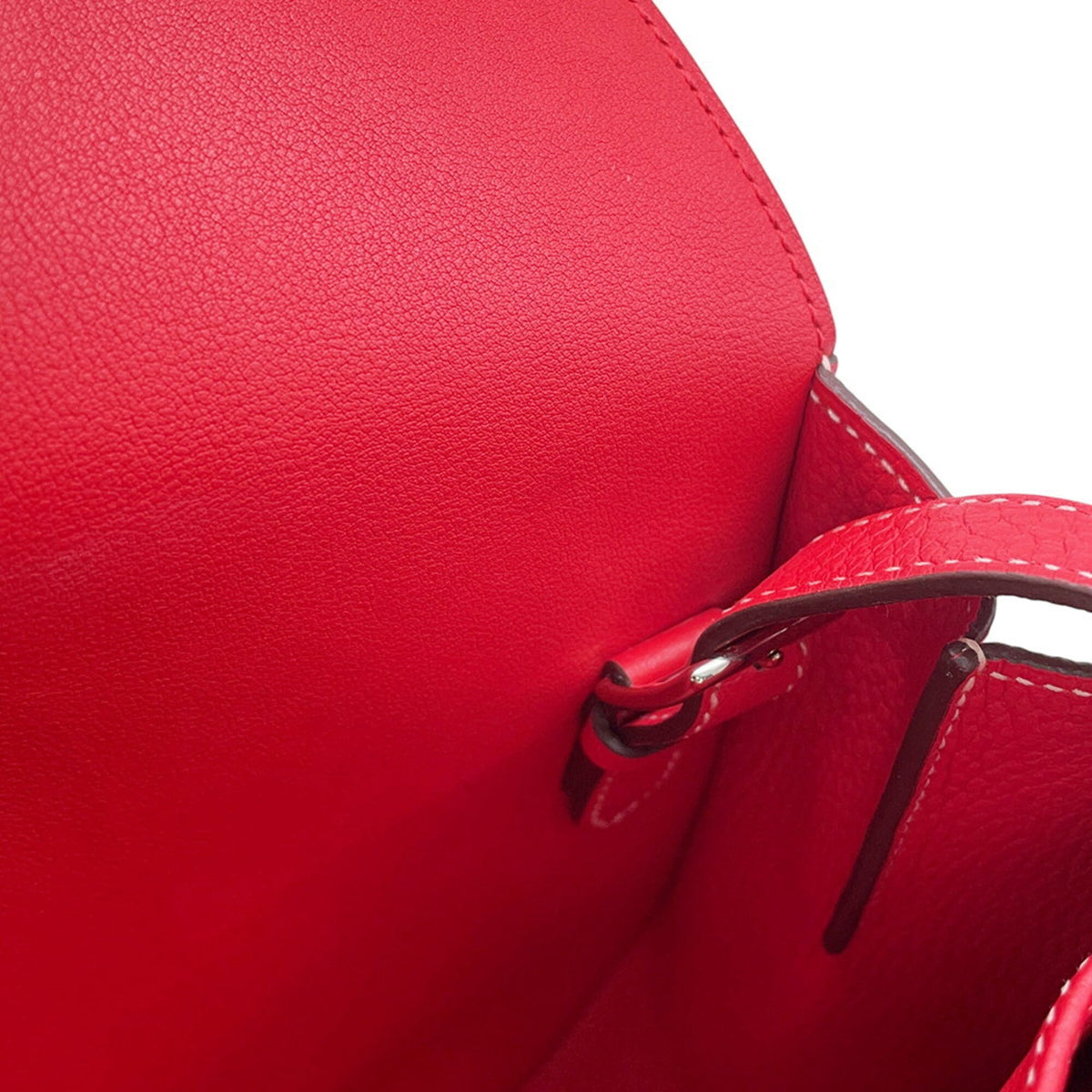 Hermes Rouge Casaque Taurillon Clemence Leather Handbag (Pre-Owned)