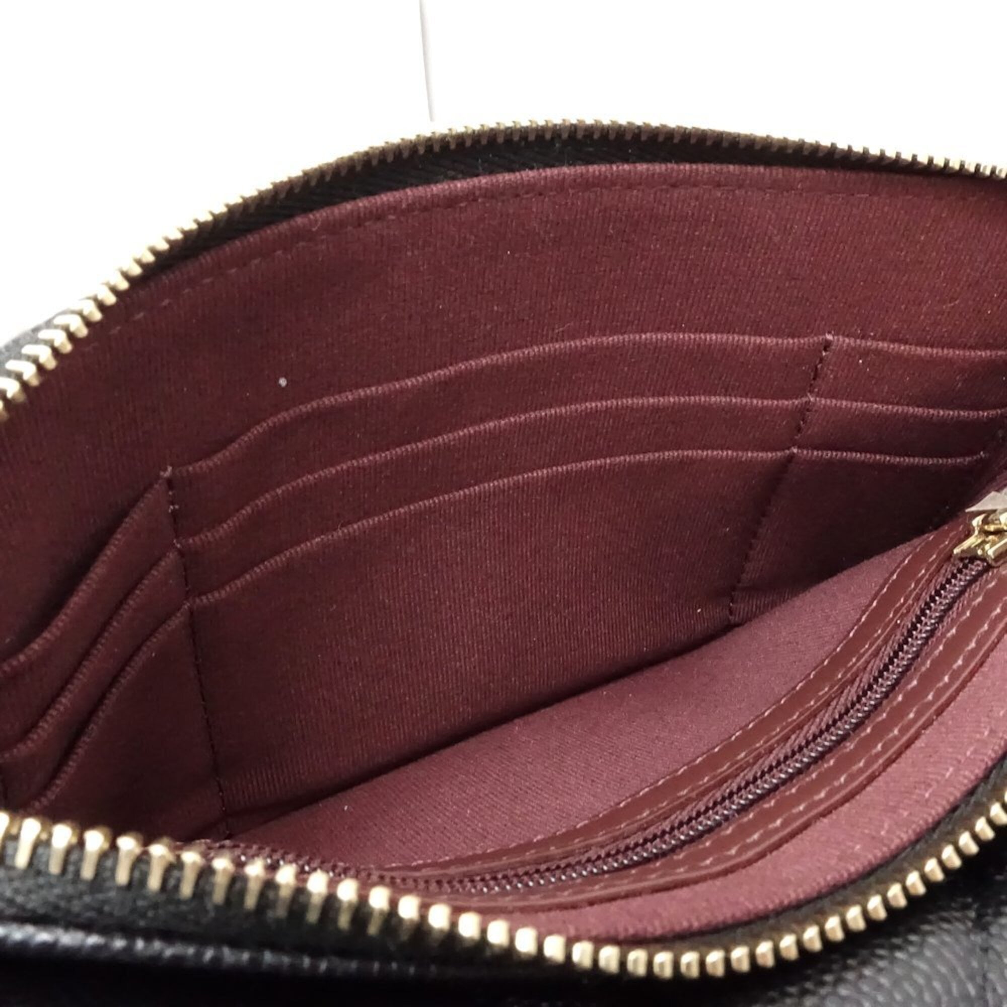 Chanel Black Grained Calfskin Chain/Shoulder Wallet (Pre-Owned)