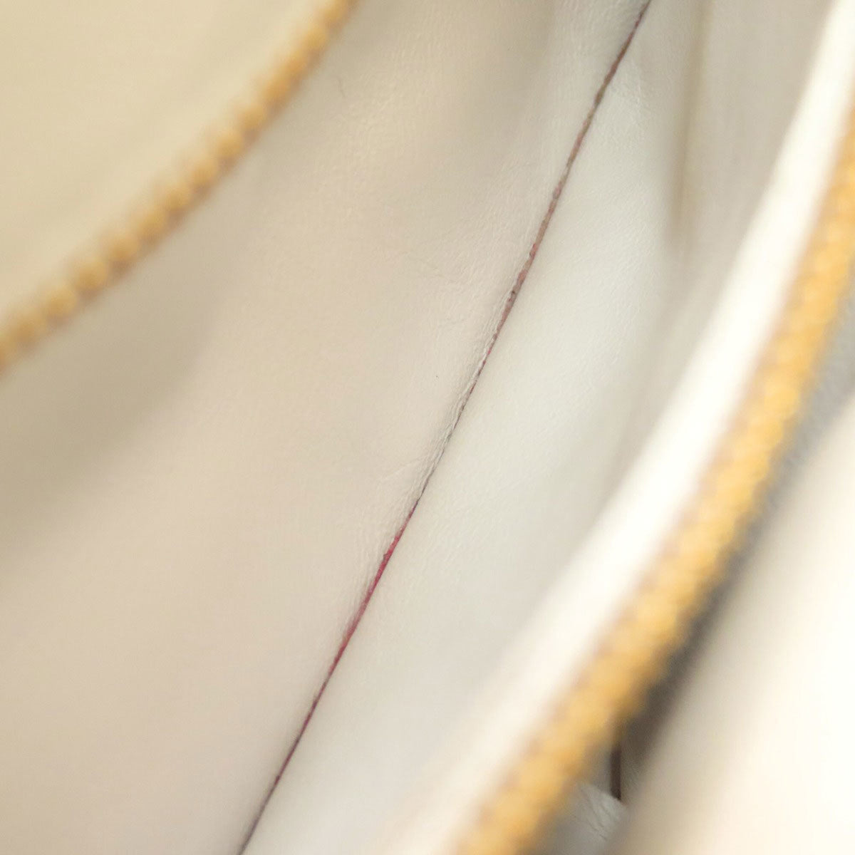 Bottega Veneta White Handbag (Pre-Owned)
