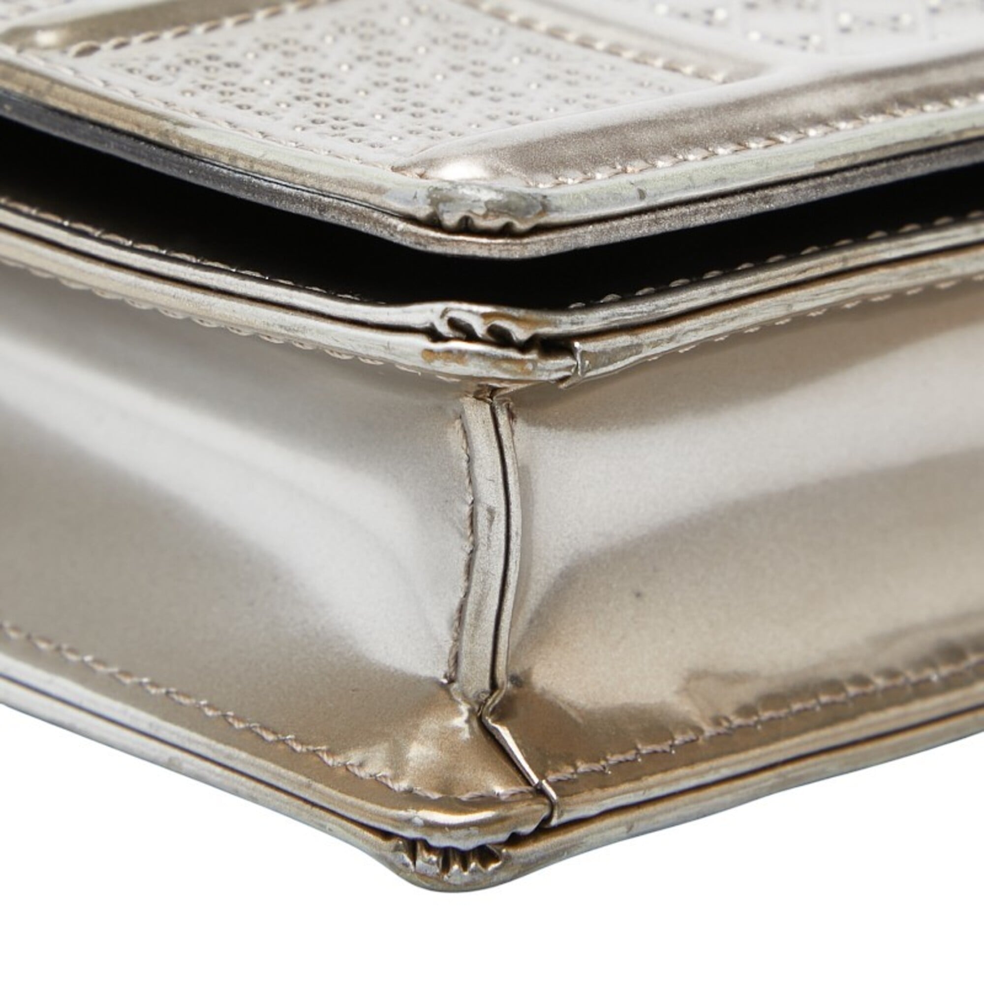 Christian Dior Silver Patent Leather Shoulder Bag (Pre-Owned)