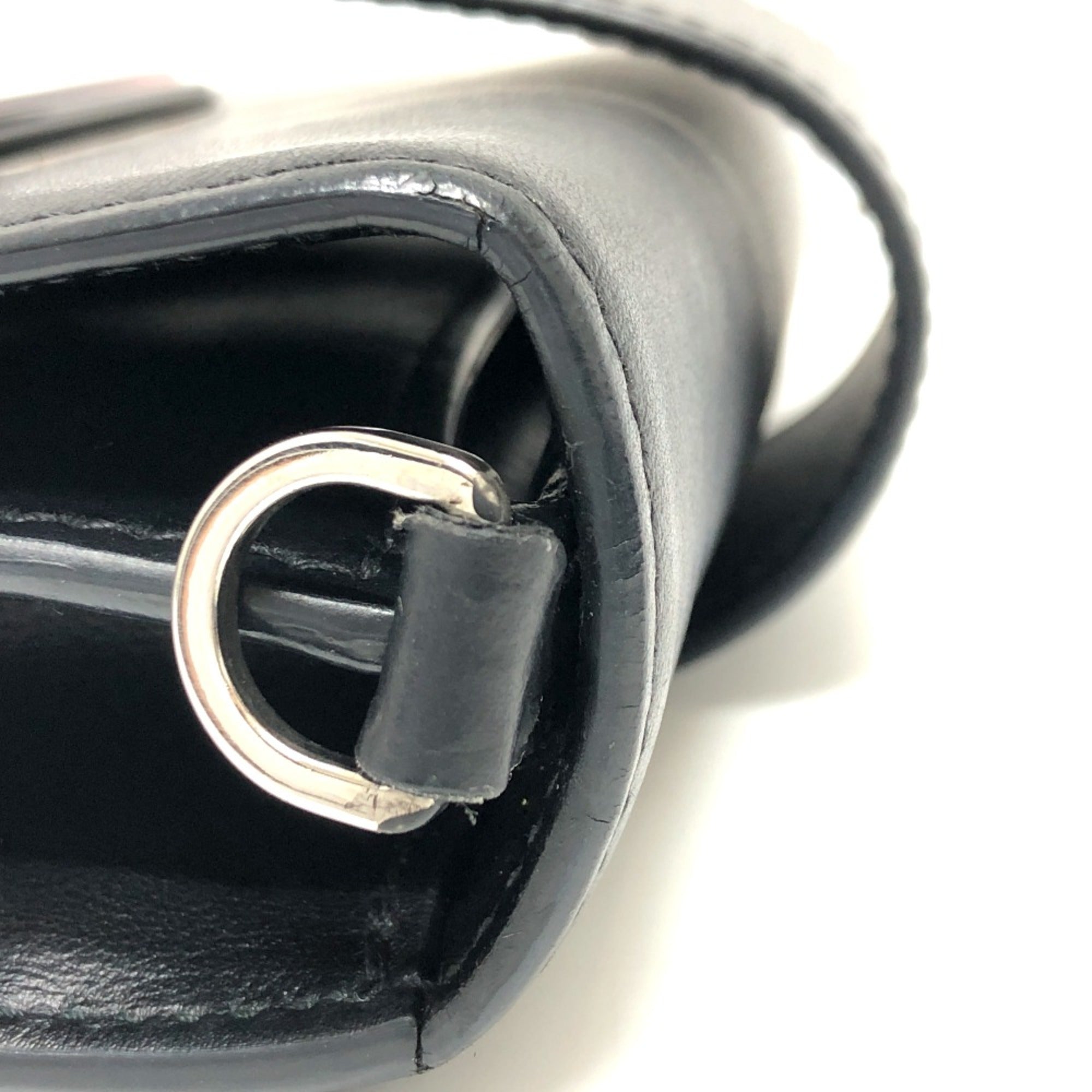 Prada Black Leather Shoulder Bag (Pre-Owned)