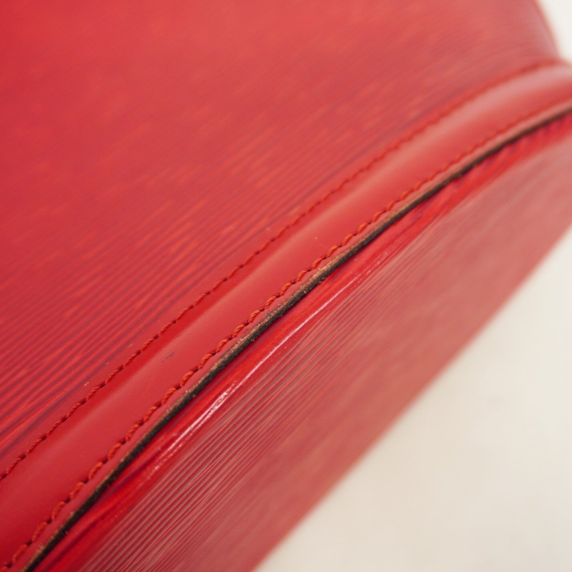 Louis Vuitton Castilian Red Handbag (Pre-Owned)