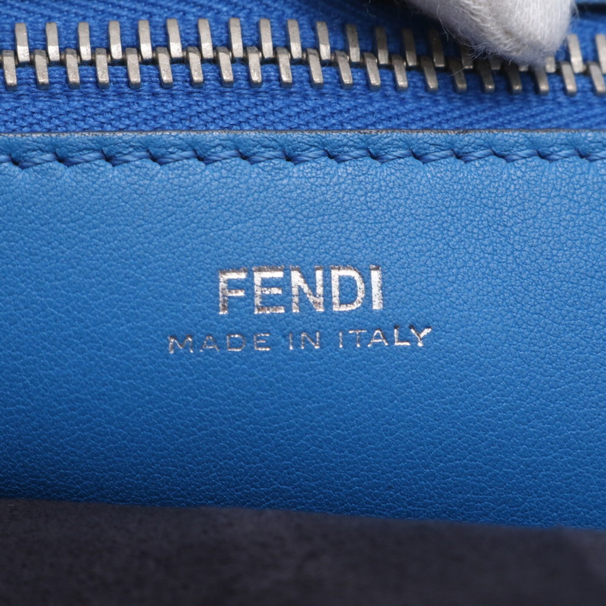 Fendi Black Leather Handbag (Pre-Owned)