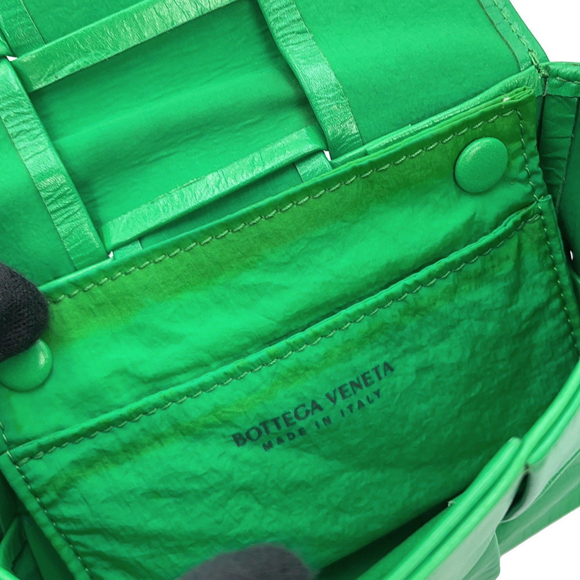 Bottega Veneta Green Handbag Shoulder Bag (Pre-Owned)