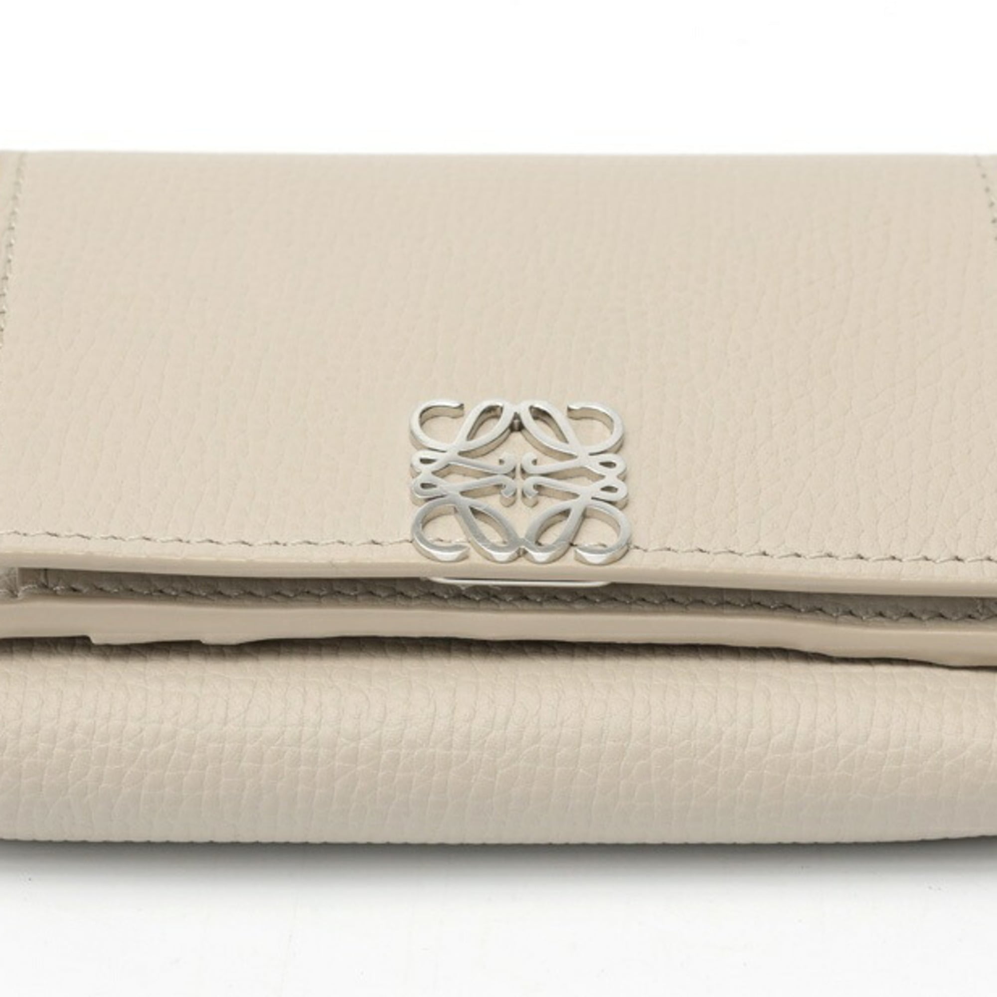 Loewe Grayish Leather Wallet (Tri-Fold) (Pre-Owned)