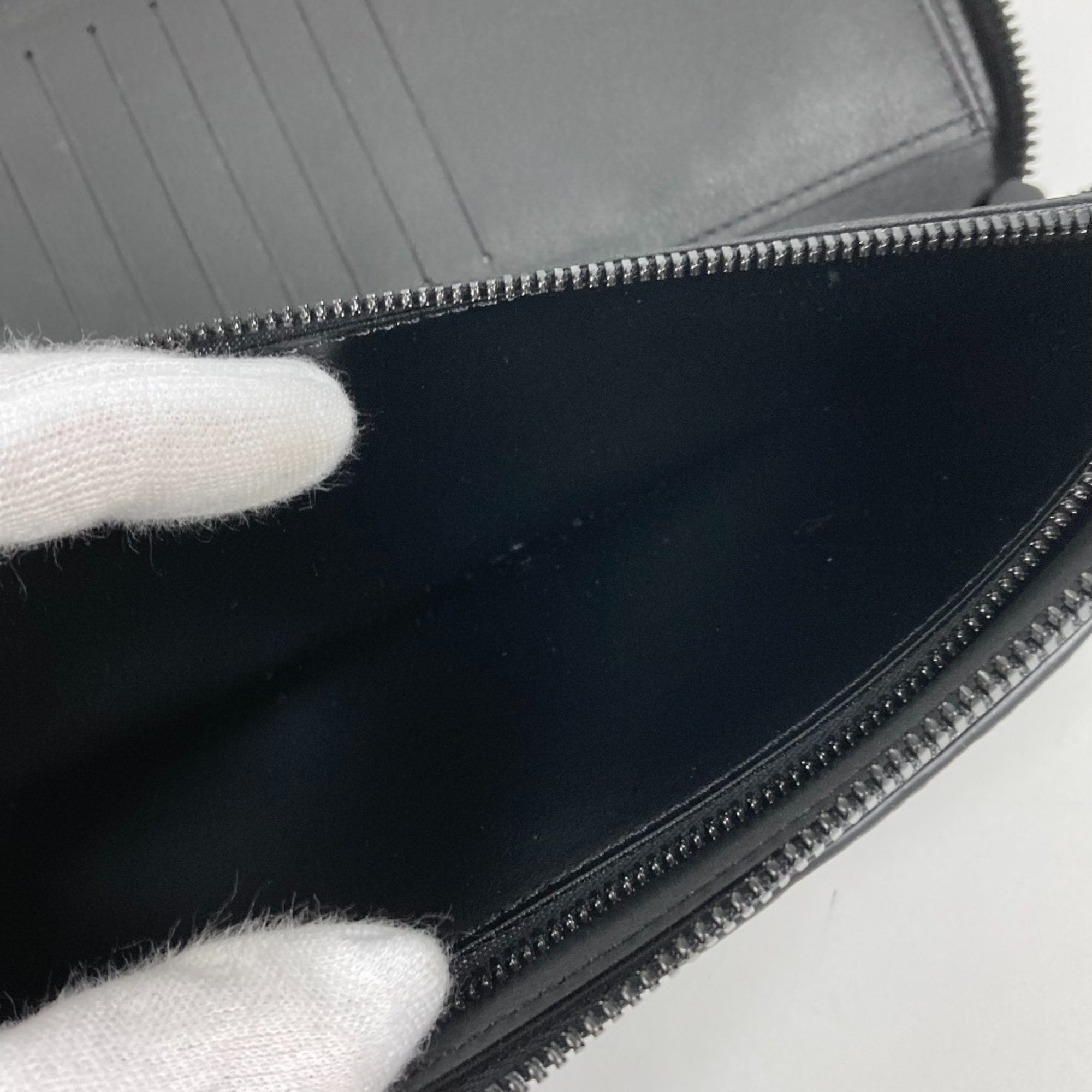 Louis Vuitton Black Leather Long Wallet (Bi-Fold) (Pre-Owned)