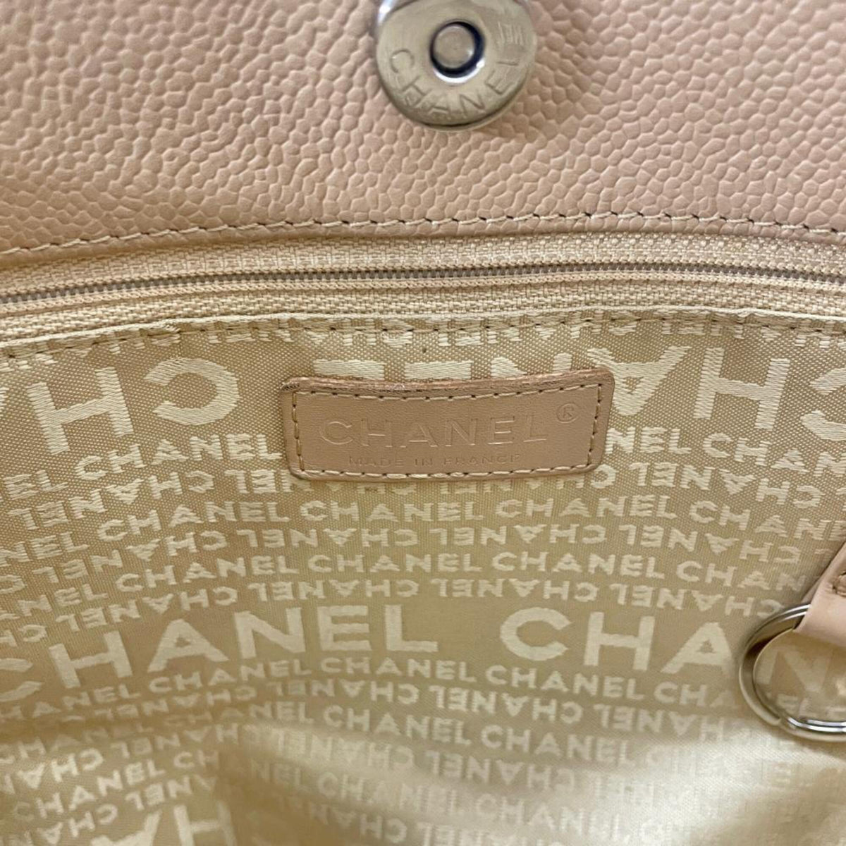 Chanel Wild Stitch Beige Grained Calfskin Tote Bag (Pre-Owned)