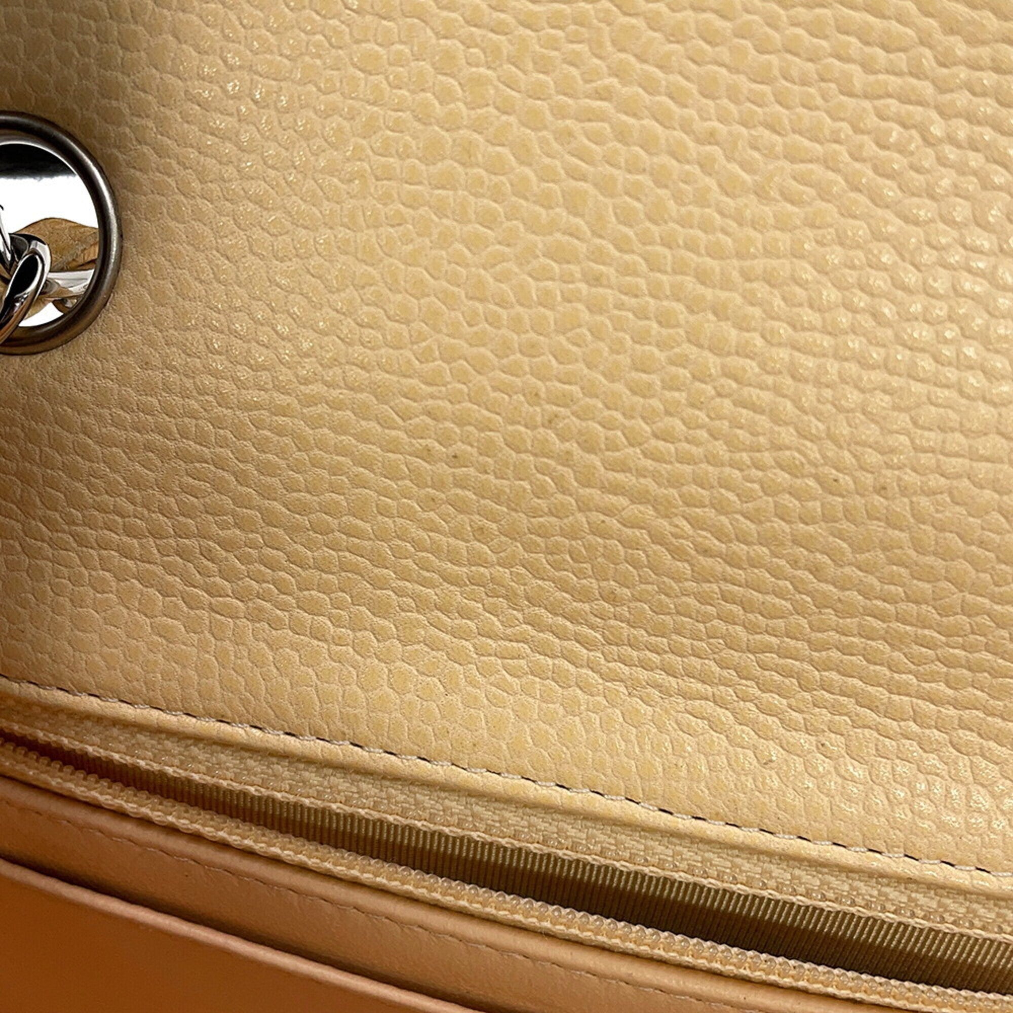 Chanel Matelasse Beige Grained Calfskin Handbag Shoulder Bag (Pre-Owned)