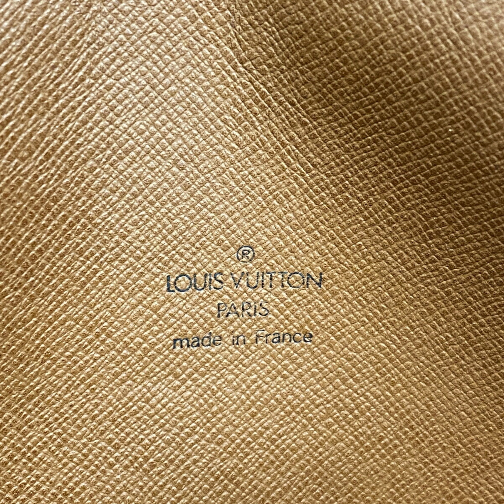 Louis Vuitton Brown Shoulder Bag (Pre-Owned)