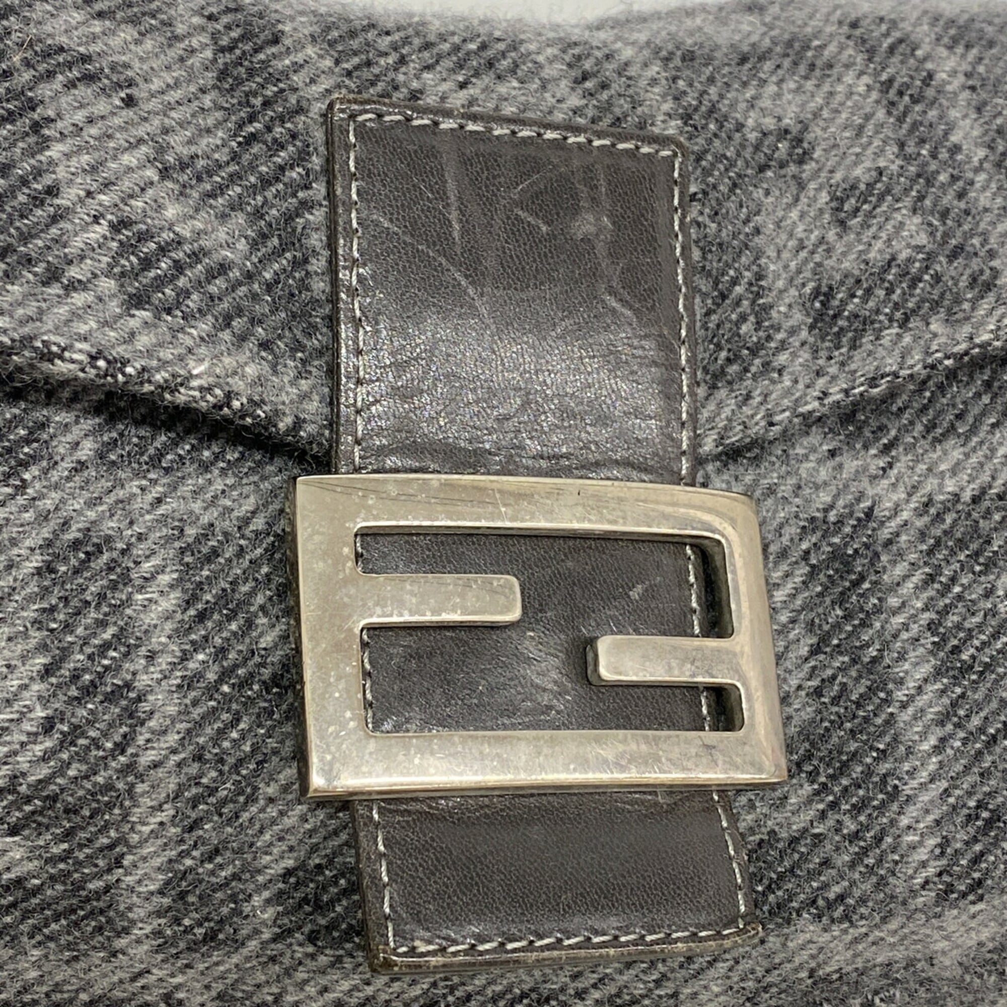Fendi Gray Wool Handbag (Pre-Owned)