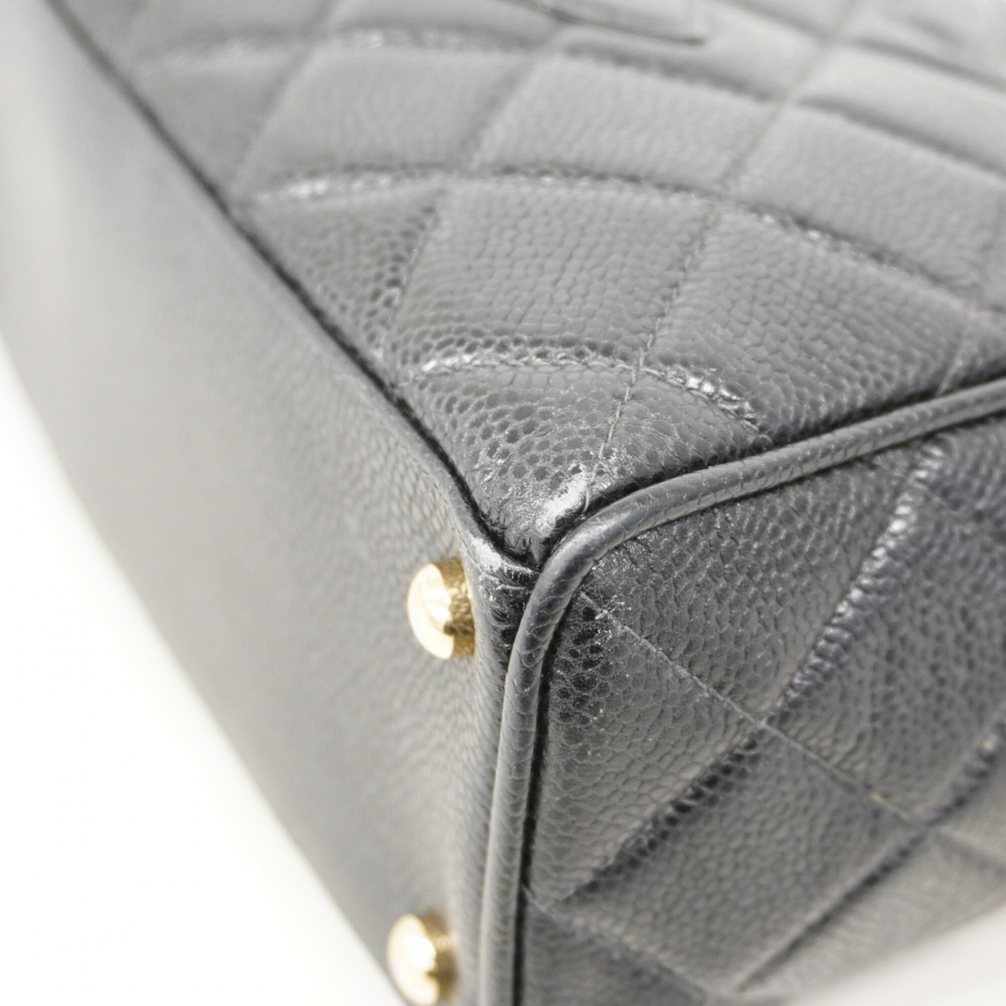 Chanel Black Grained Calfskin Handbag (Pre-Owned)