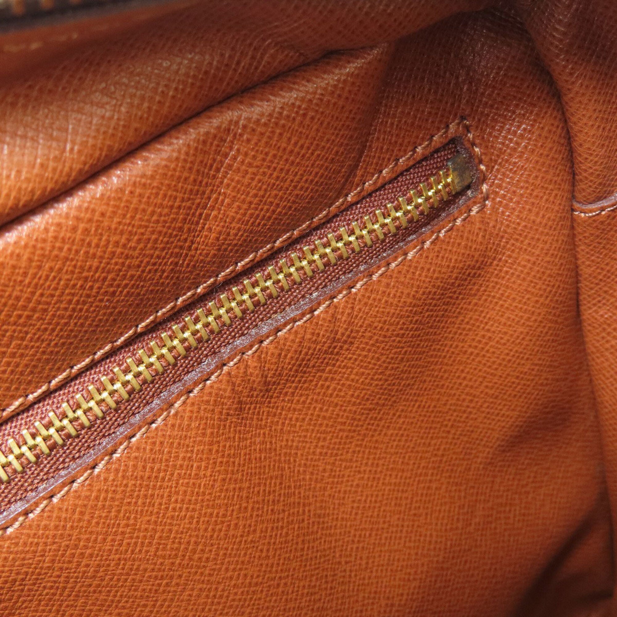 Louis Vuitton Monogram Monogram Shoulder Bag (Pre-Owned)