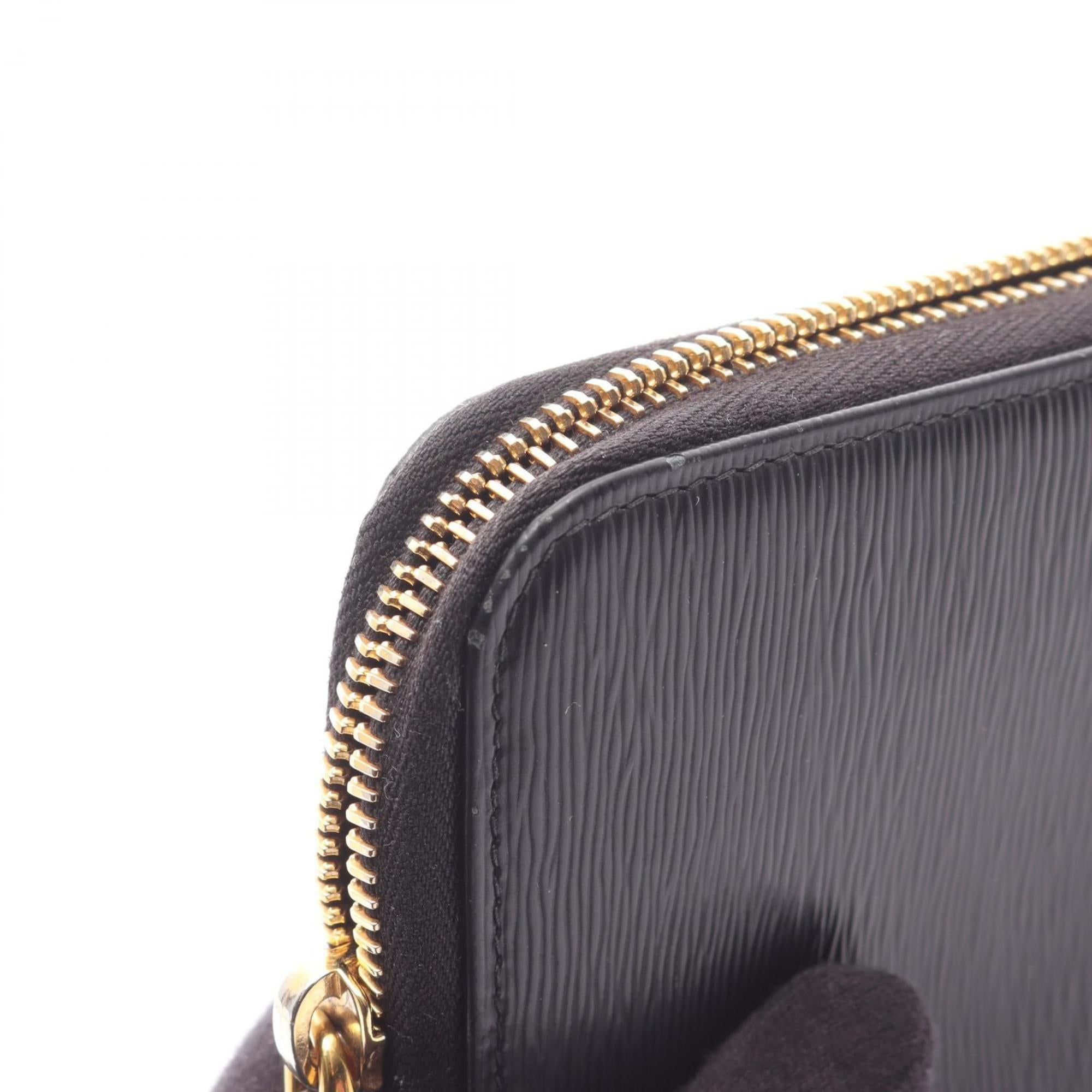 Prada Black Leather Long Wallet (Bi-Fold) (Pre-Owned)