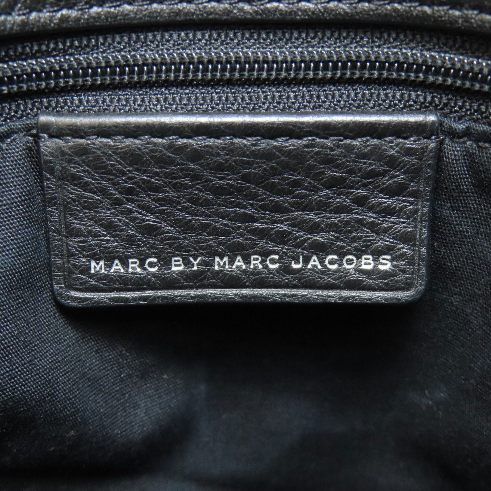 Marc By Marc Jacobs Black Leather Shoulder Bag (Pre-Owned)