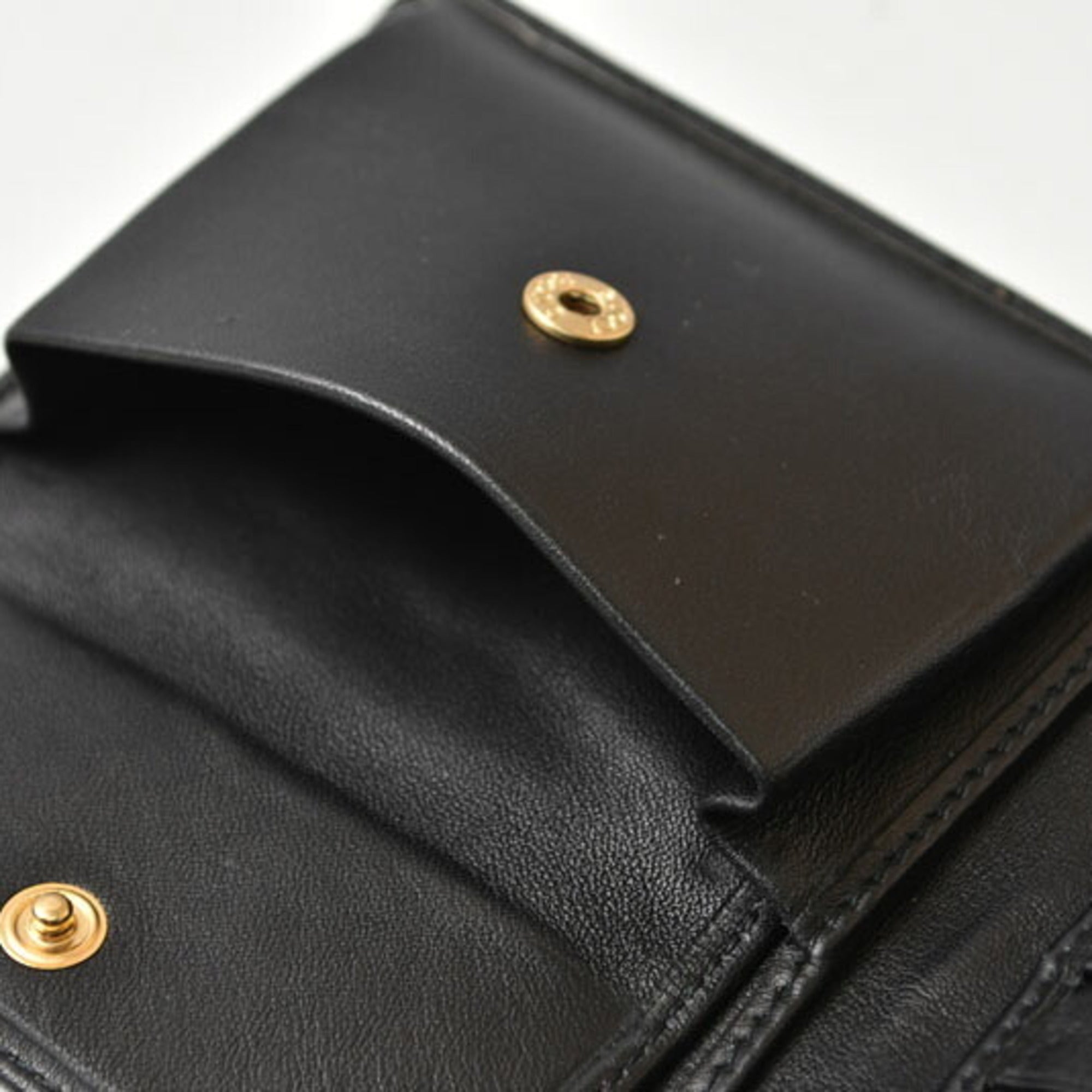 Gucci Black Leather Wallet (Bi-Fold) (Pre-Owned)