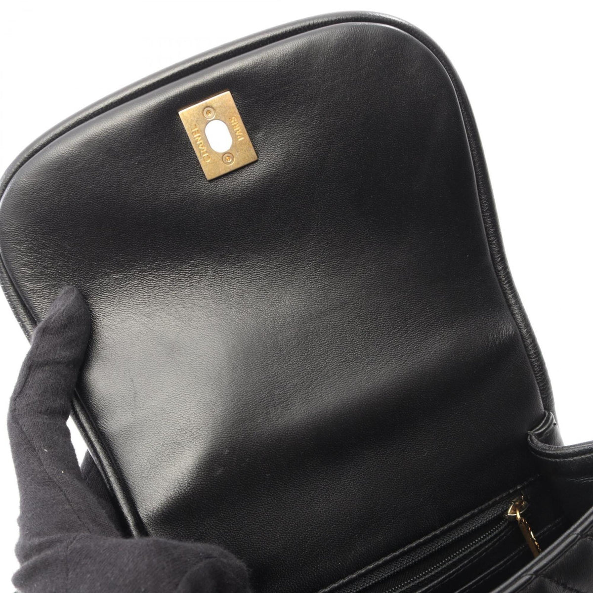 Chanel Black Leather Handbag Shoulder Bag (Pre-Owned)