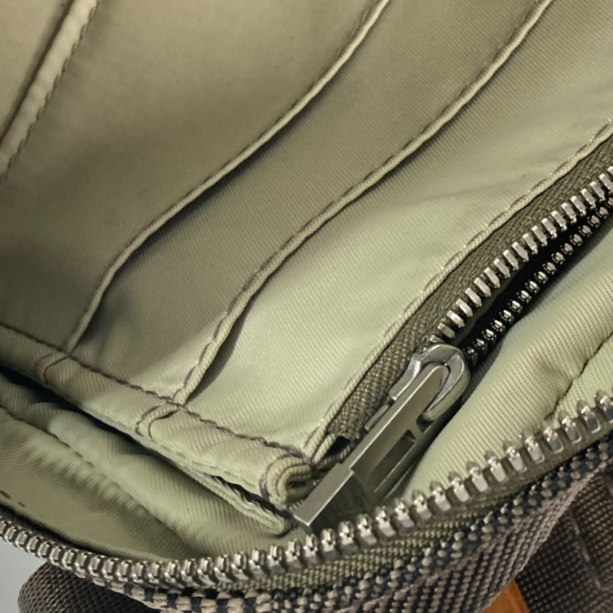 Louis Vuitton Earth Khaki Damier Geant Shoulder Bag Sling Bag (Pre-Owned)