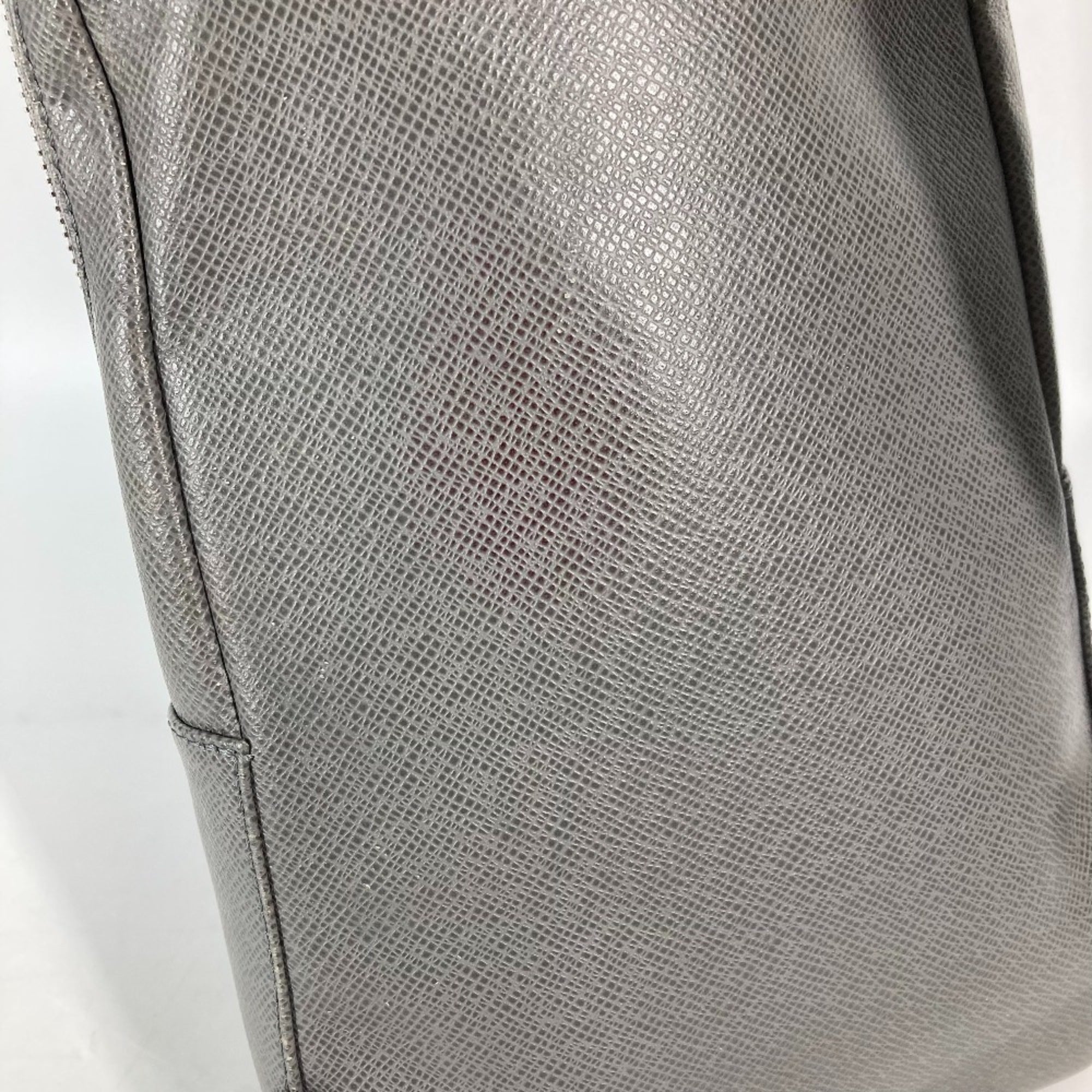 Louis Vuitton Galle Gray Taiga Leather Shoulder Bag Sling Bag (Pre-Owned)