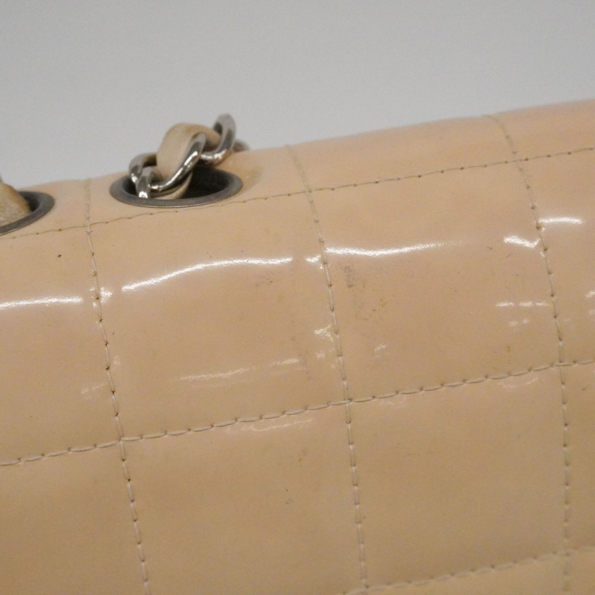 Chanel Black Ivory Patent Leather Shoulder Bag (Pre-Owned)