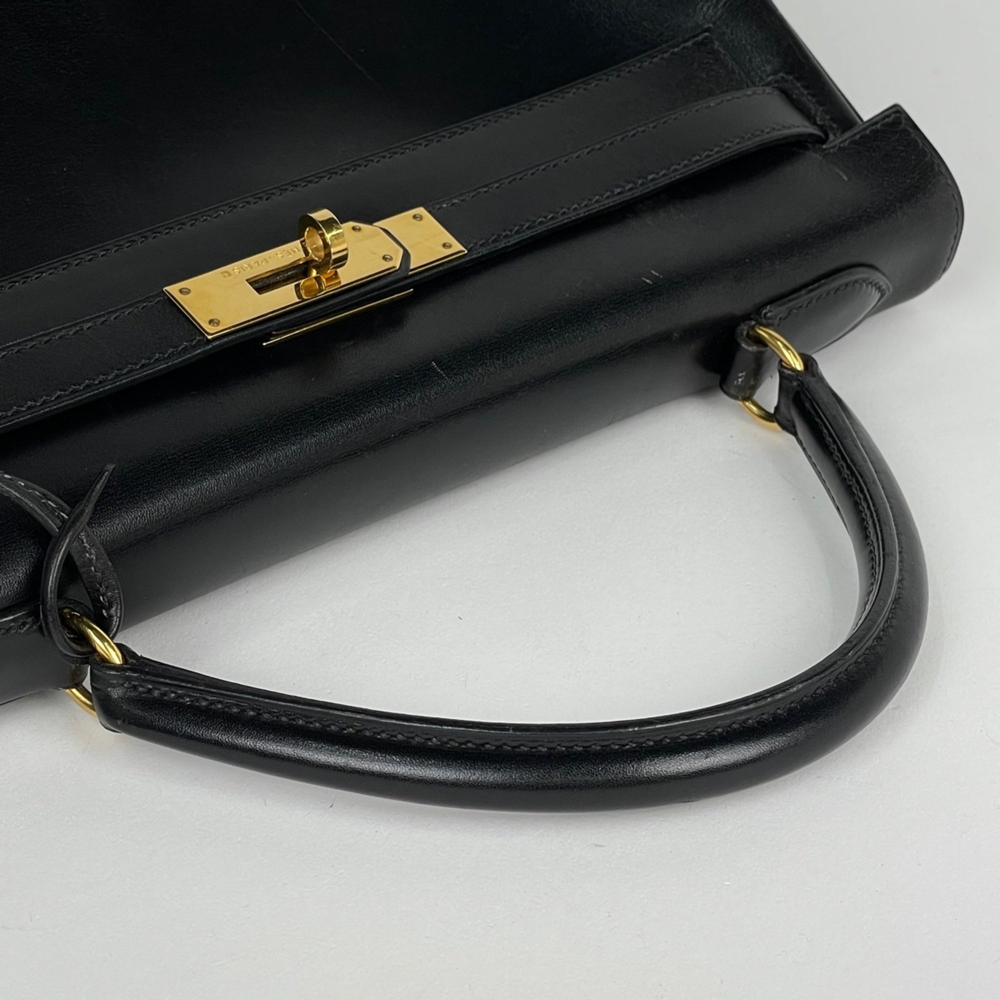 Hermes Black Box Calf Leather Handbag (Pre-Owned)