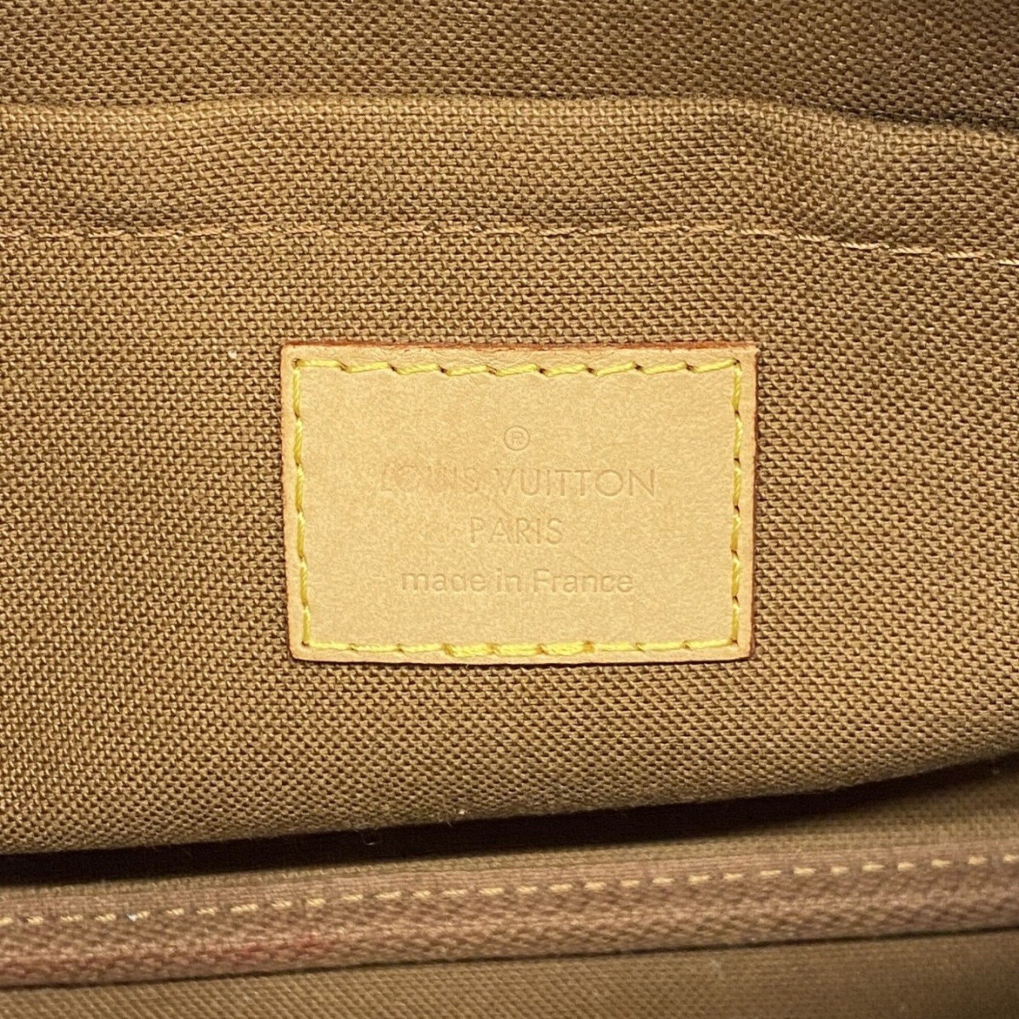 Louis Vuitton Khaki Handbag (Pre-Owned)
