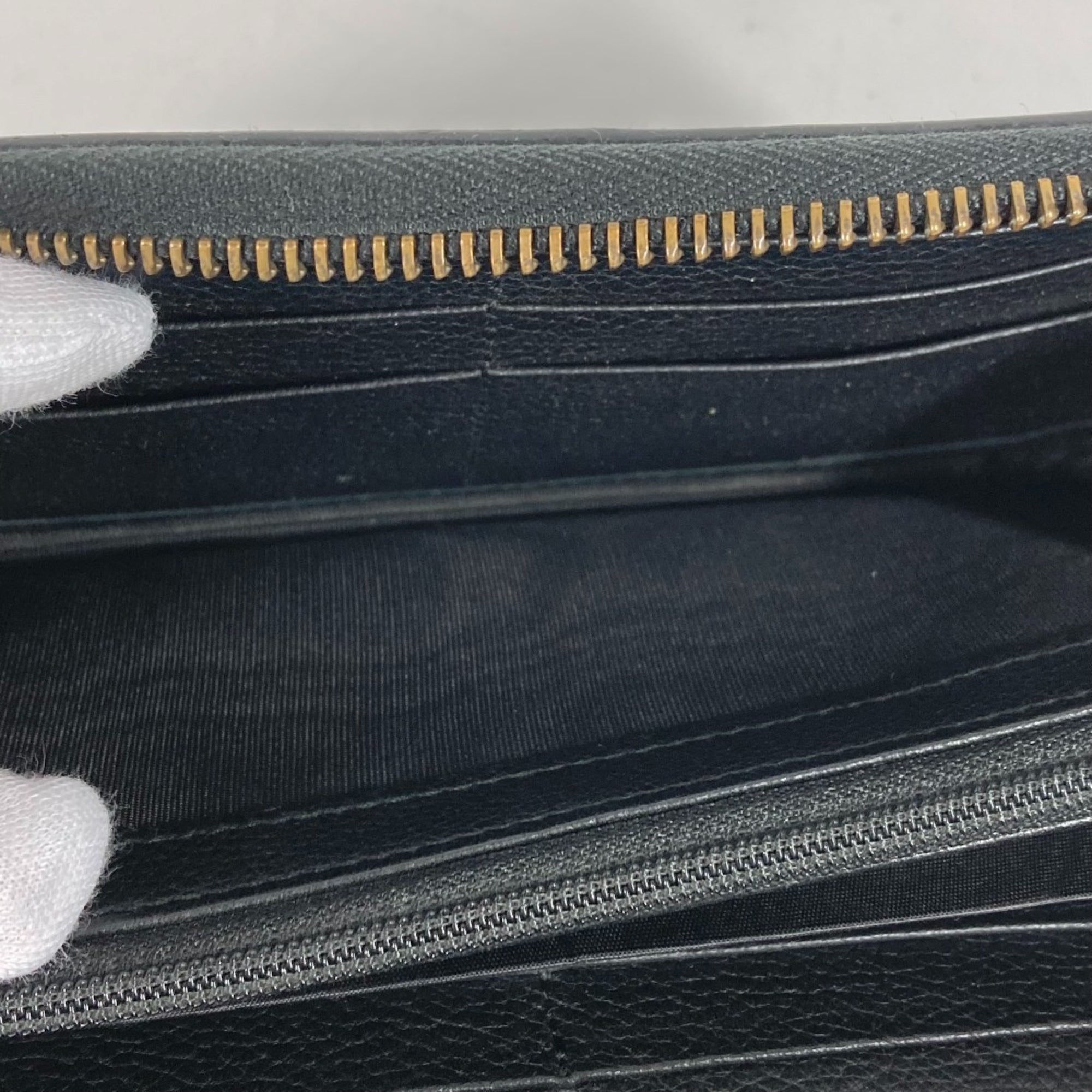 Gucci Black Leather Long Wallet (Bi-Fold) (Pre-Owned)