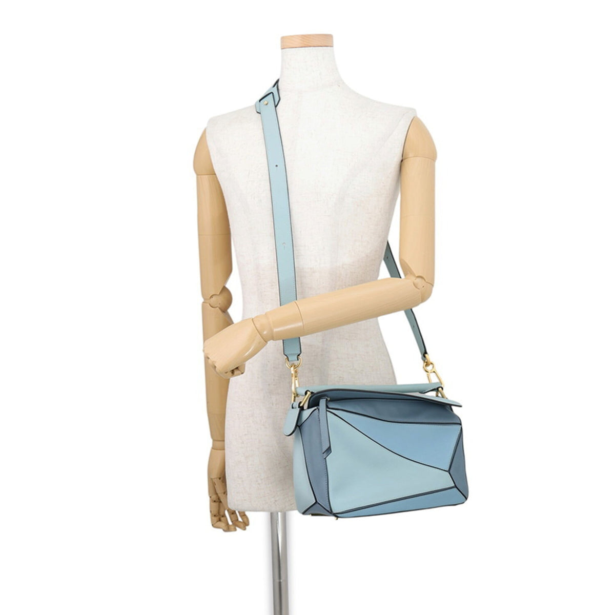 Loewe Light Blue Multi-Color Leather Handbag Shoulder Bag (Pre-Owned)