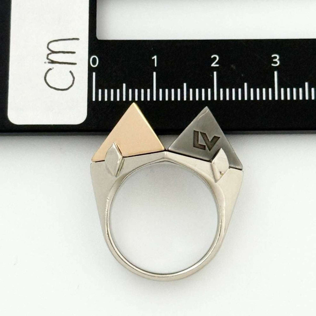 Louis Vuitton Metal Band Ring (Pre-Owned)