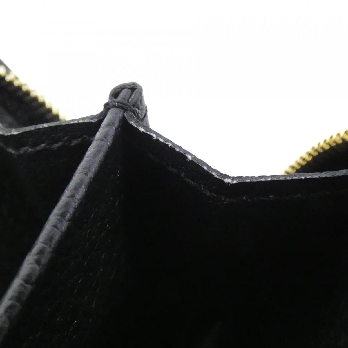 Louis Vuitton Black Leather Wallet (Bi-Fold) (Pre-Owned)