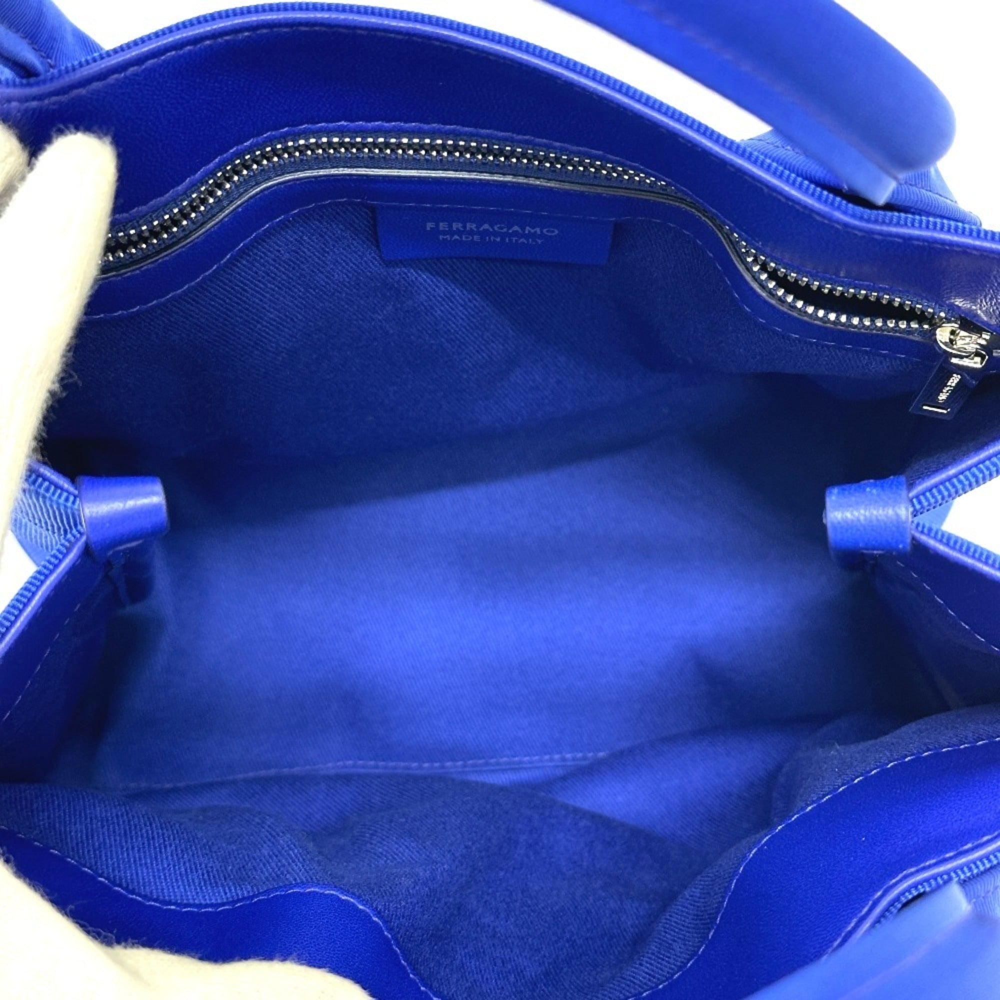 Salvatore Ferragamo Blue Canvas Handbag (Pre-Owned)