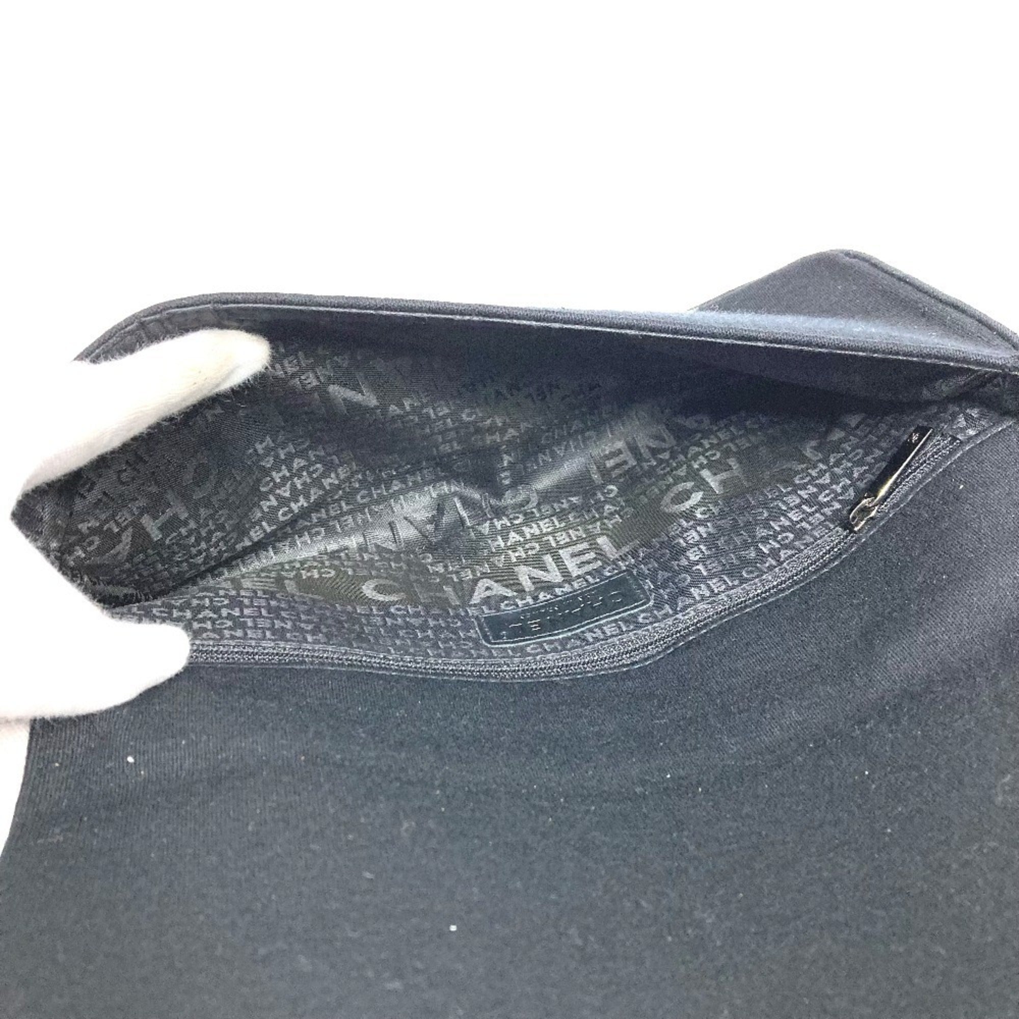 Chanel Black Cotton Shoulder Bag (Pre-Owned)