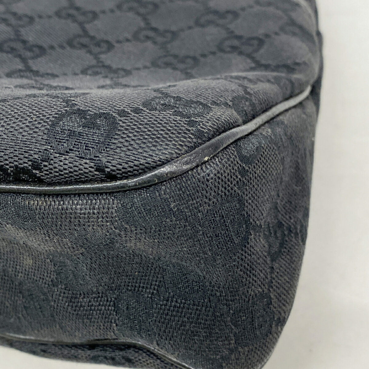 Gucci Black Canvas Handbag (Pre-Owned)